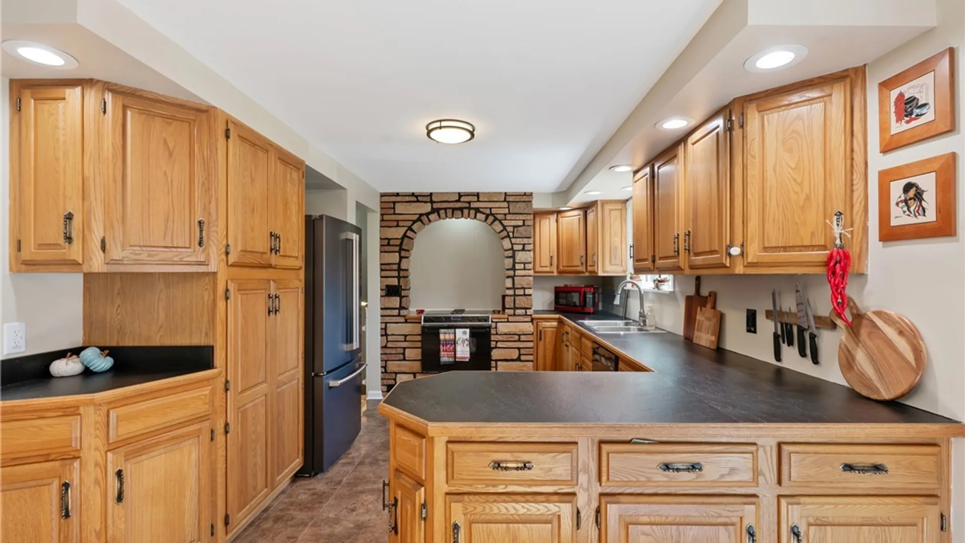 Property at 116 E Arbordale Road, Camillus, NY 13219 17