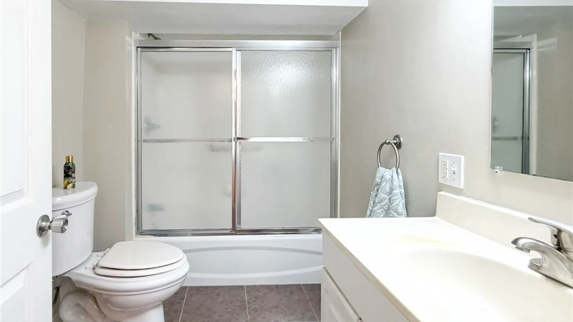 Property at 35 Proctor Boulevard, Utica, NY 13501 39