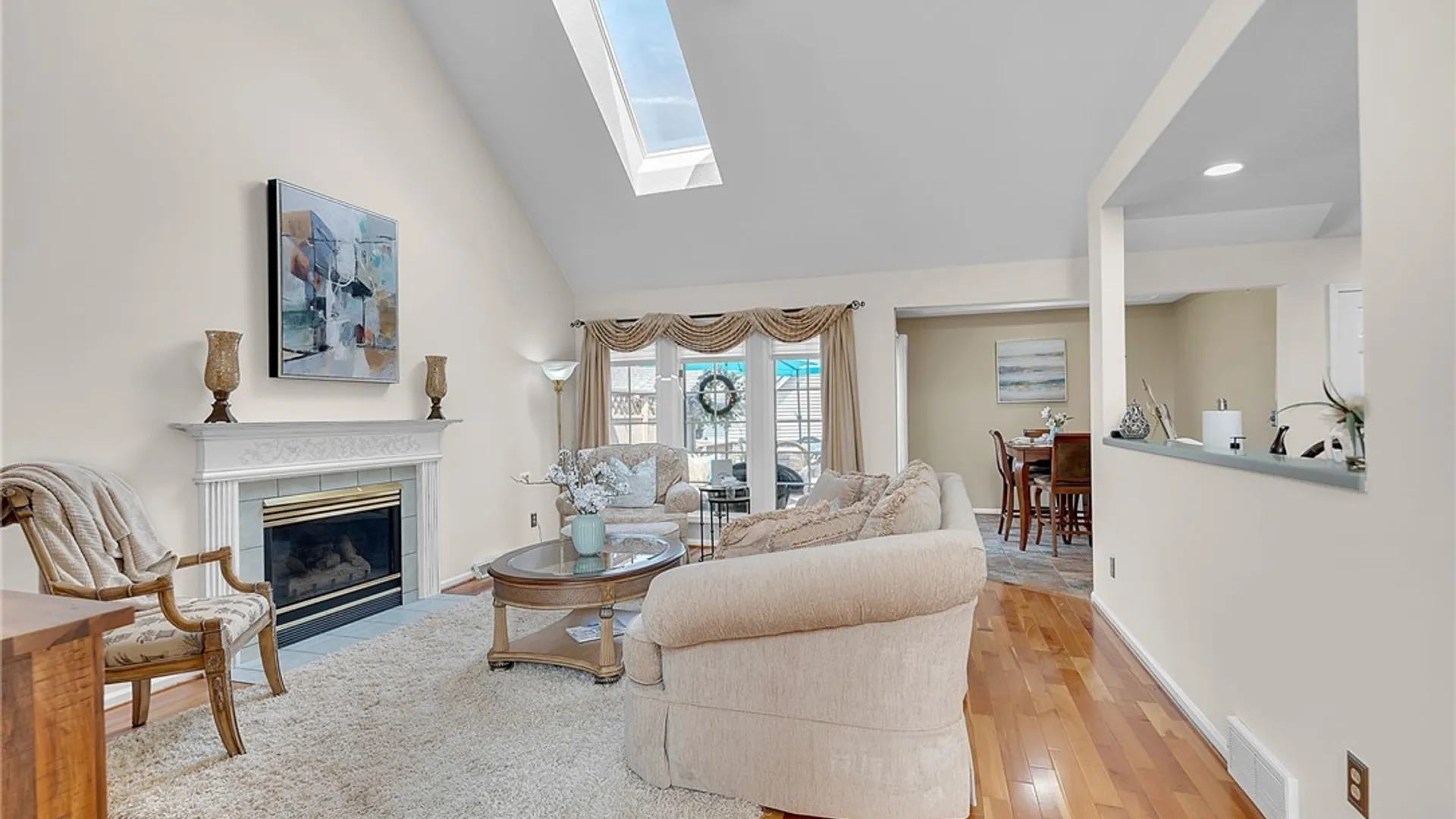 Property at 15 Heathrow Court, Clarence, NY 14221 9