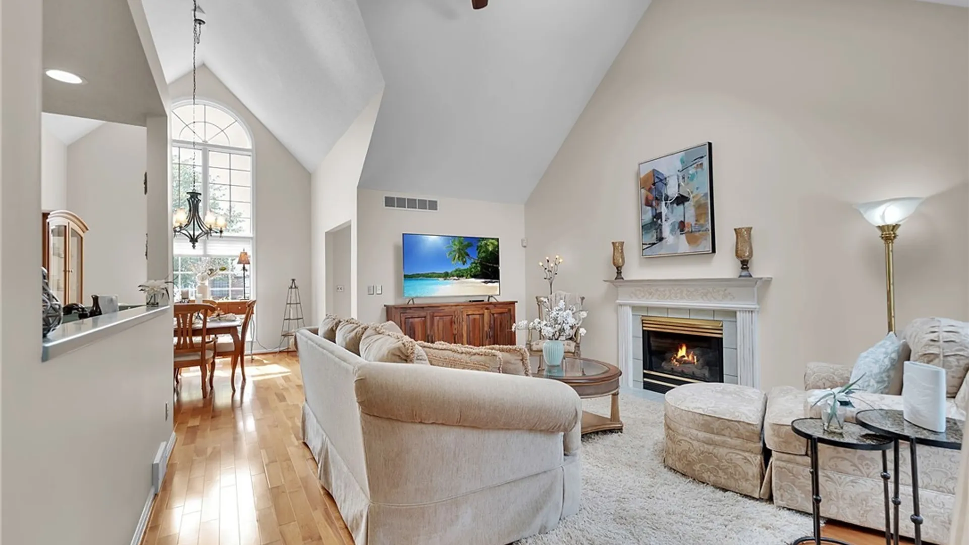 Property at 15 Heathrow Court, Clarence, NY 14221 12