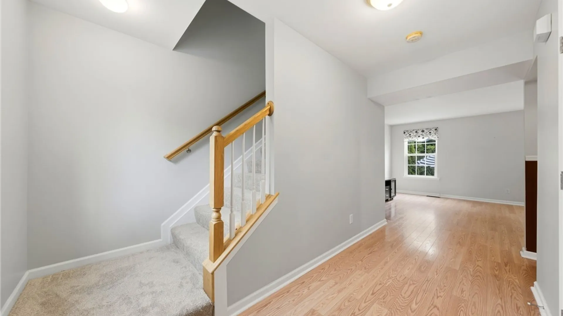 Property at 6104 Woodford Drive, Hamburg, NY 14085 27