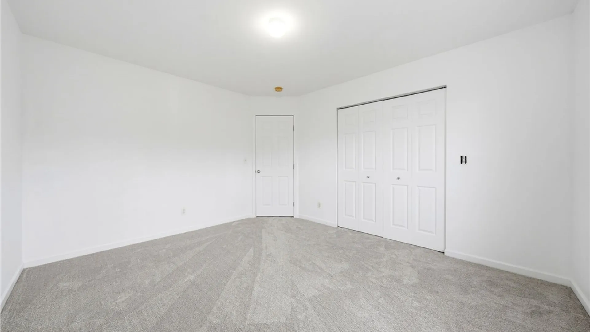 Property at 6104 Woodford Drive, Hamburg, NY 14085 33