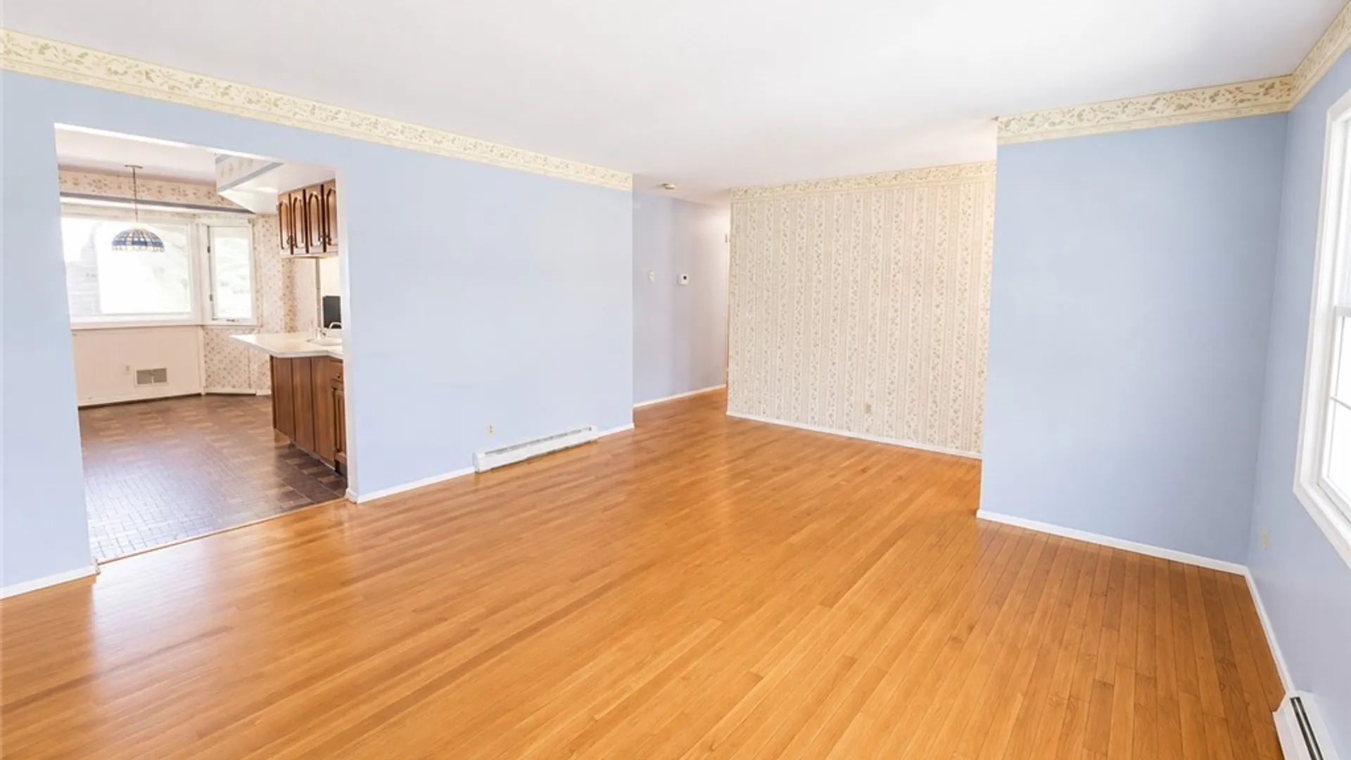 Property at 121 Hillary Drive, Chili, NY 14624 8