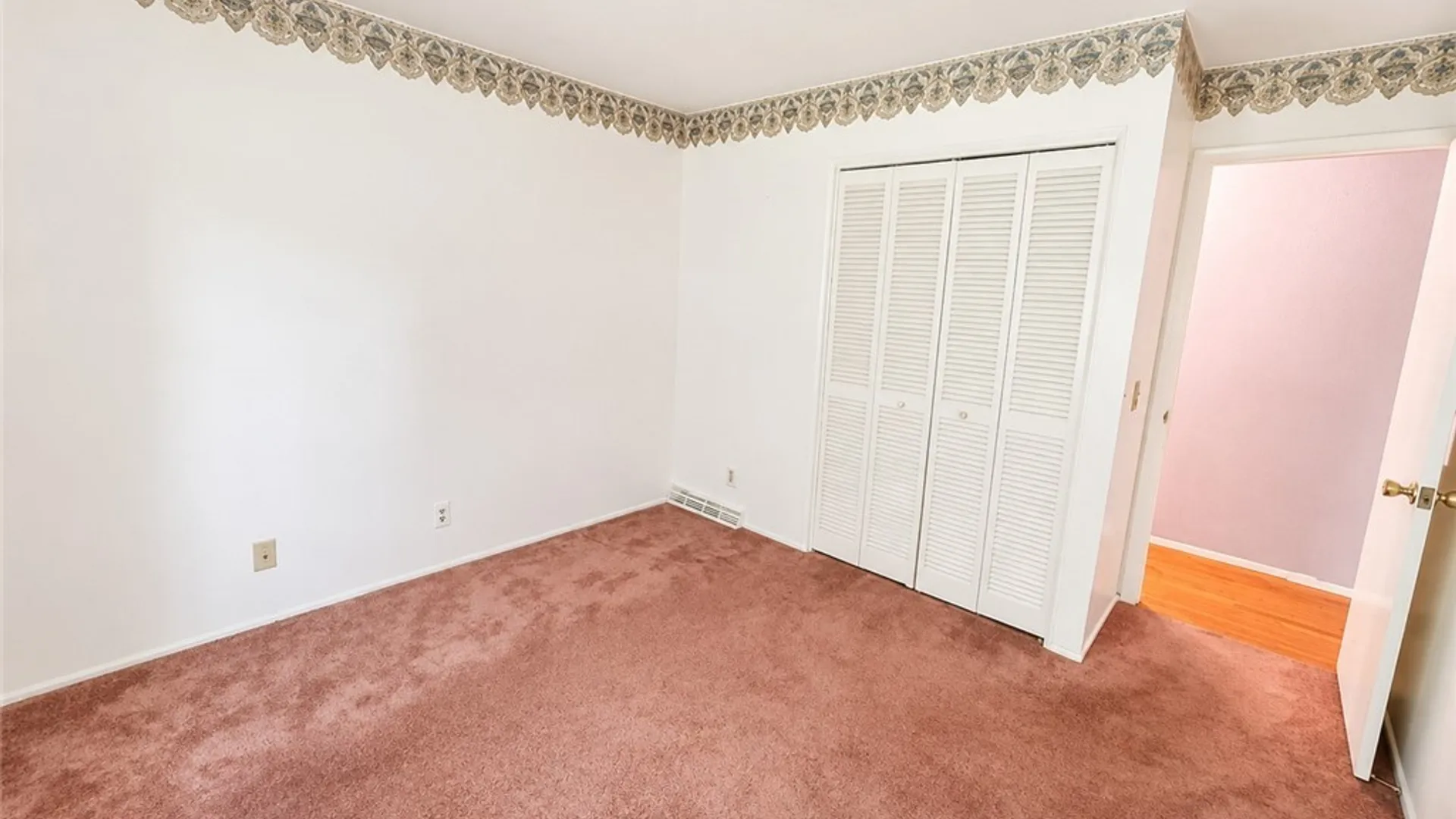 Property at 121 Hillary Drive, Chili, NY 14624 32