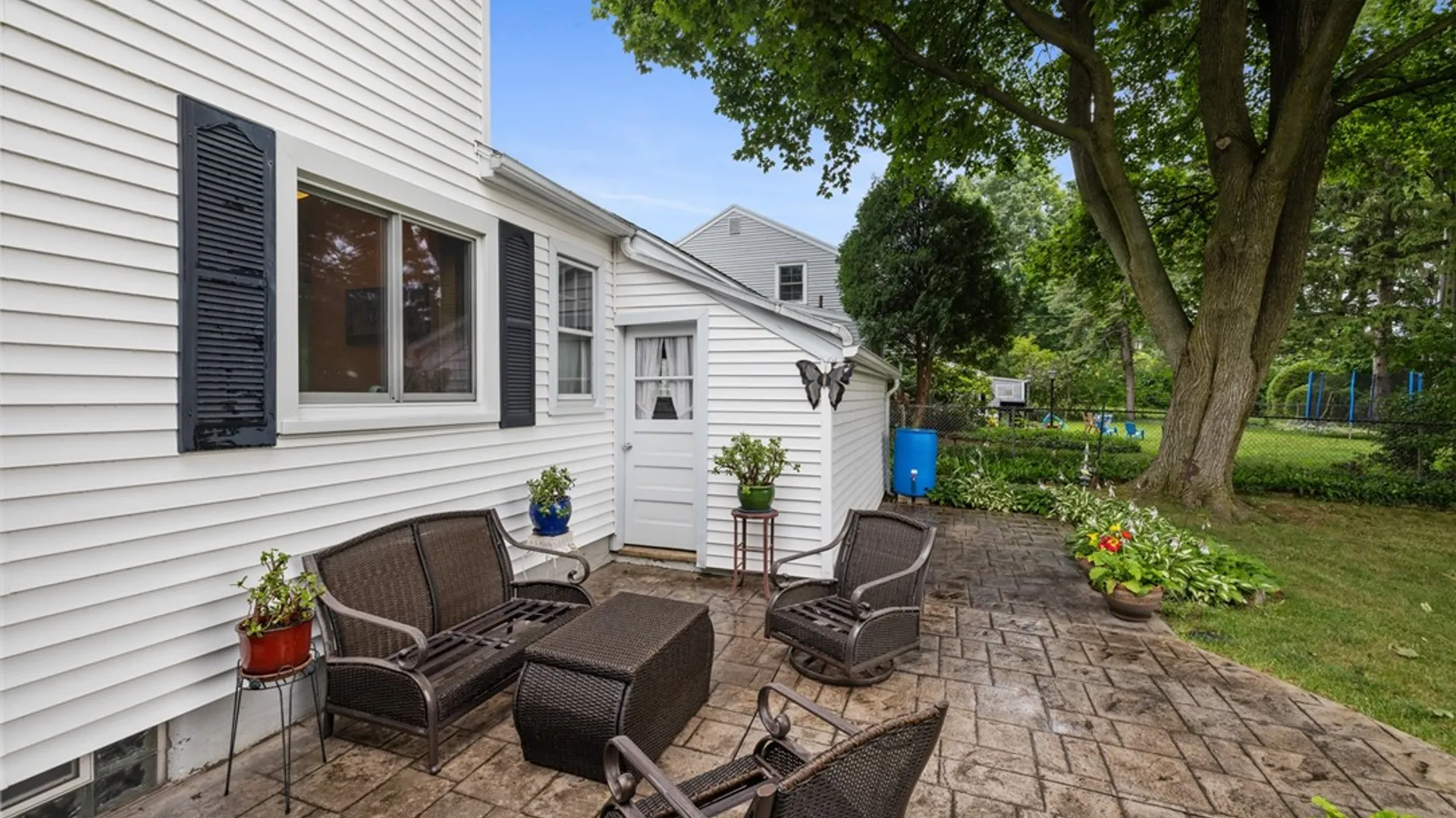 Property at 16 Oakcrest Drive, Irondequoit, NY 14617 31