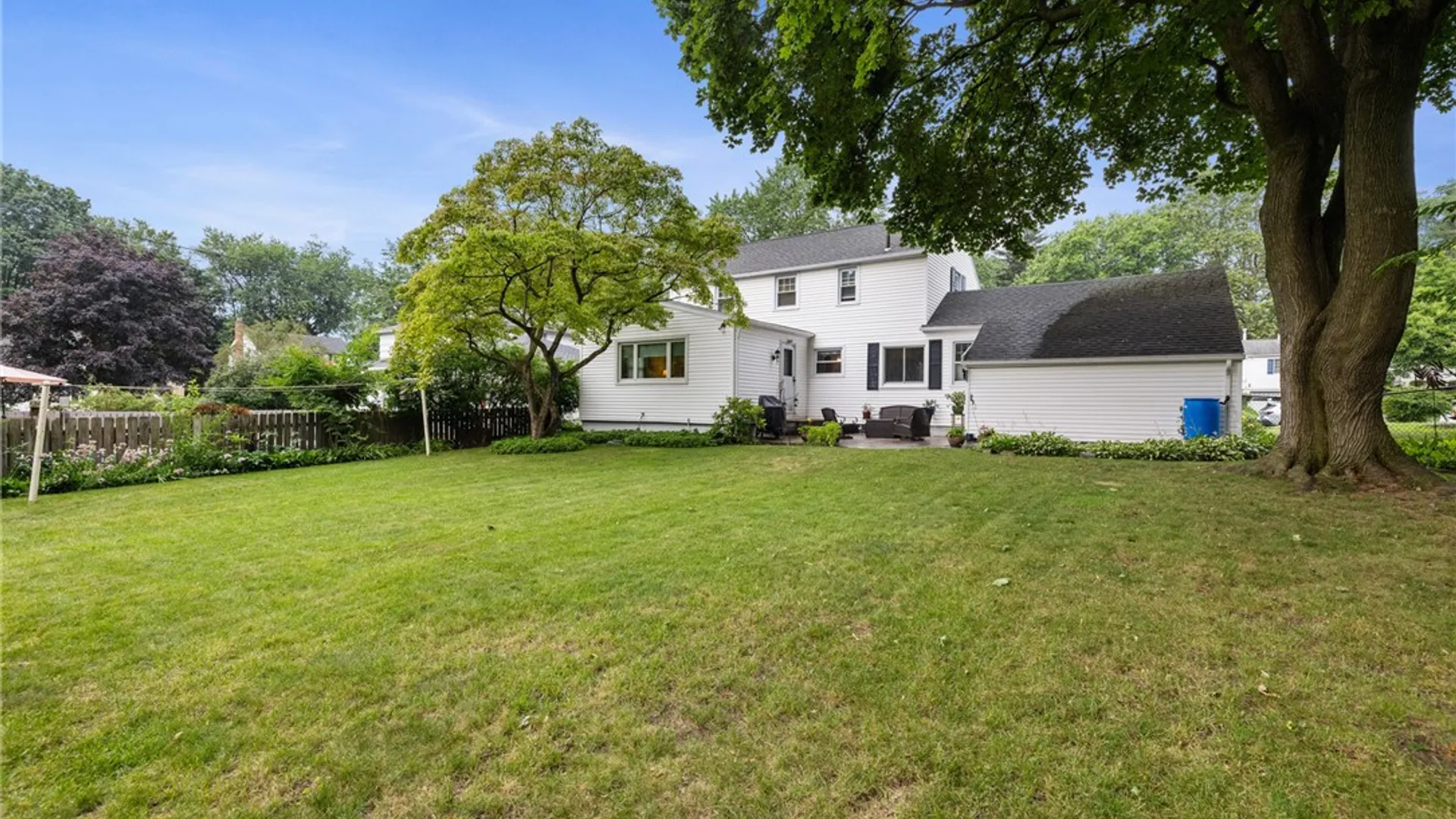 Property at 16 Oakcrest Drive, Irondequoit, NY 14617 42