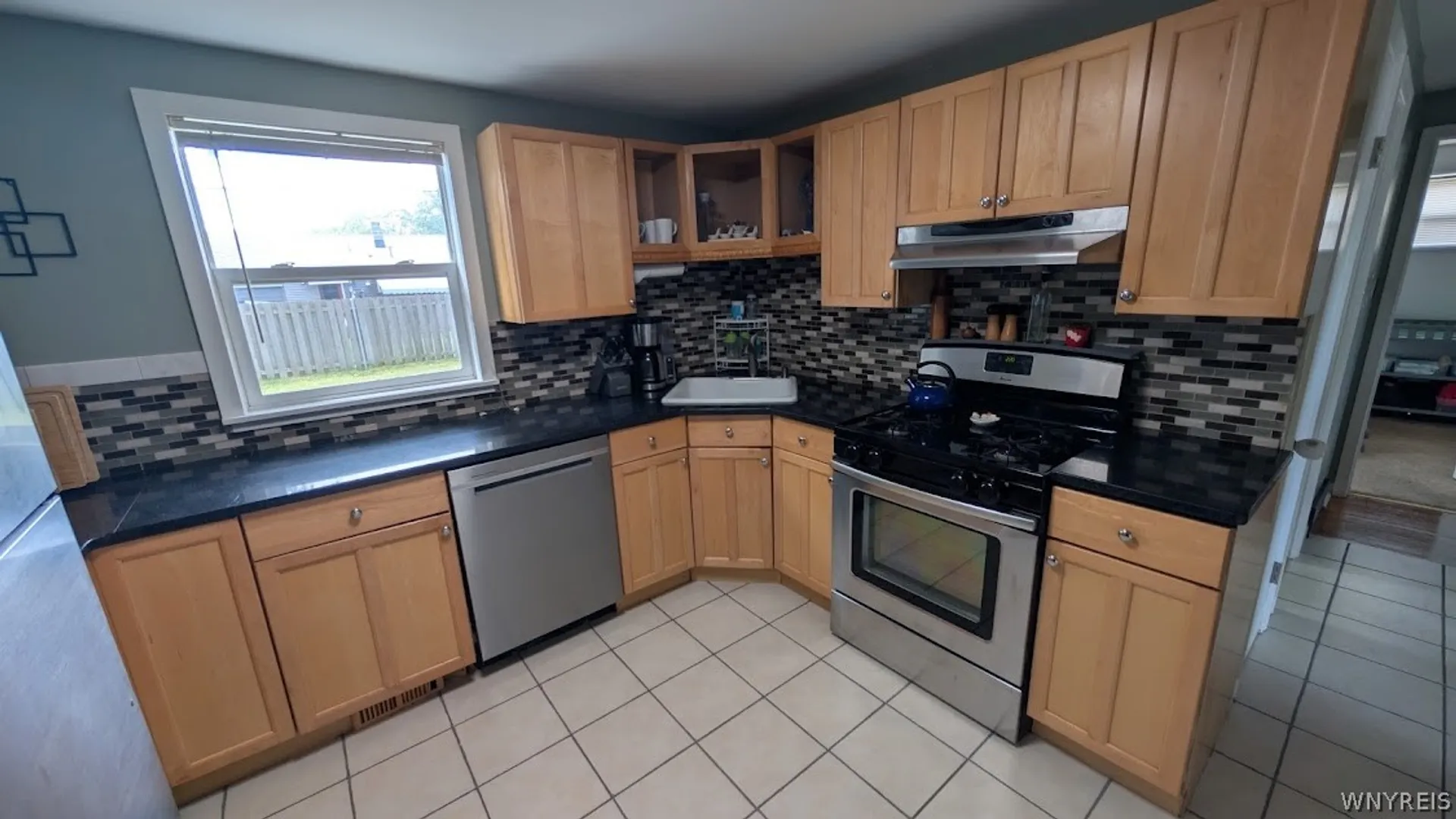 Property at 40 Birkdale Road, Cheektowaga, NY 14225 4