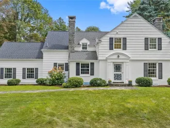 Property at 14 Lynacres Boulevard, DeWitt, NY 13066