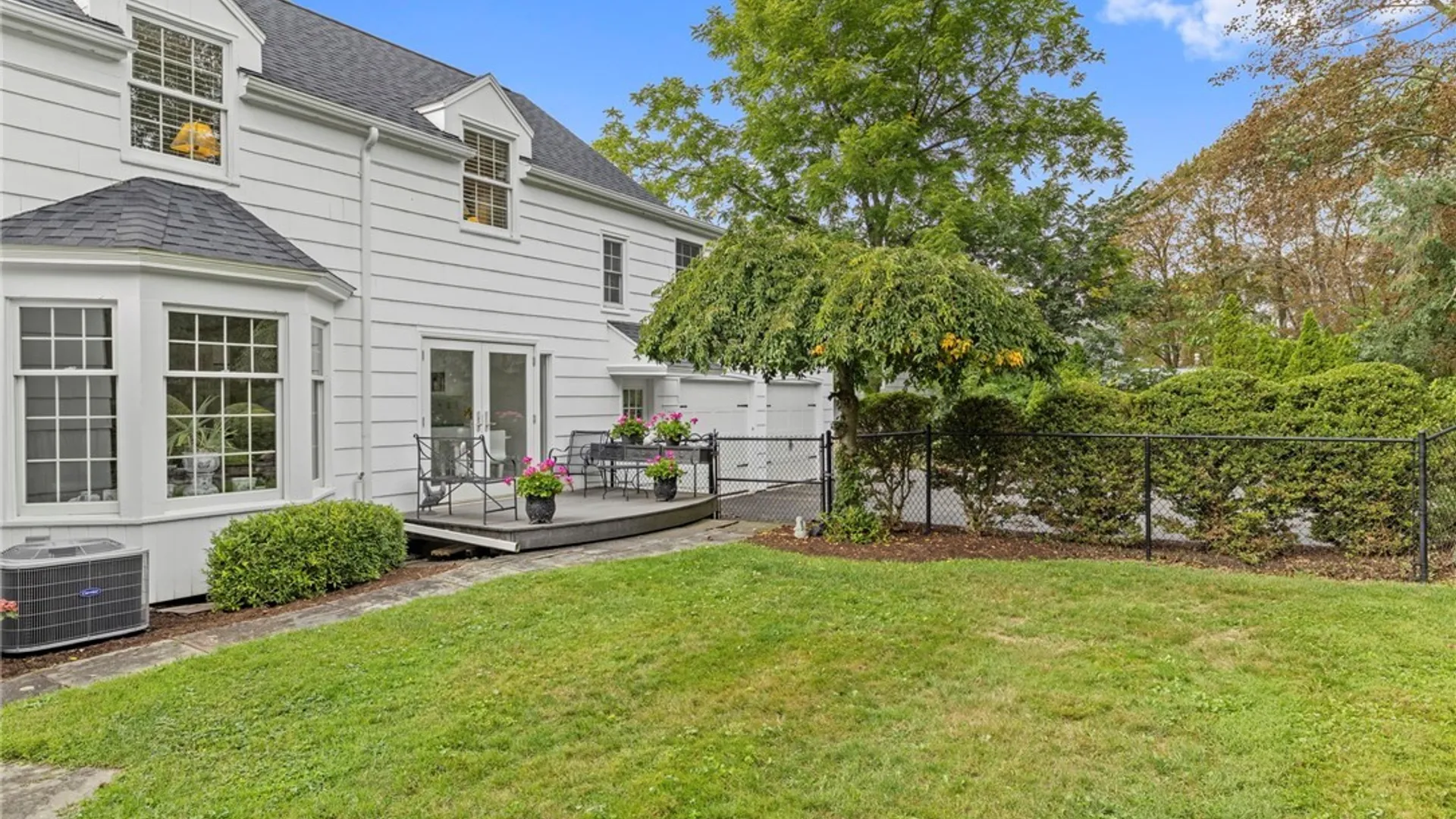 Property at 14 Lynacres Boulevard, DeWitt, NY 13066 6