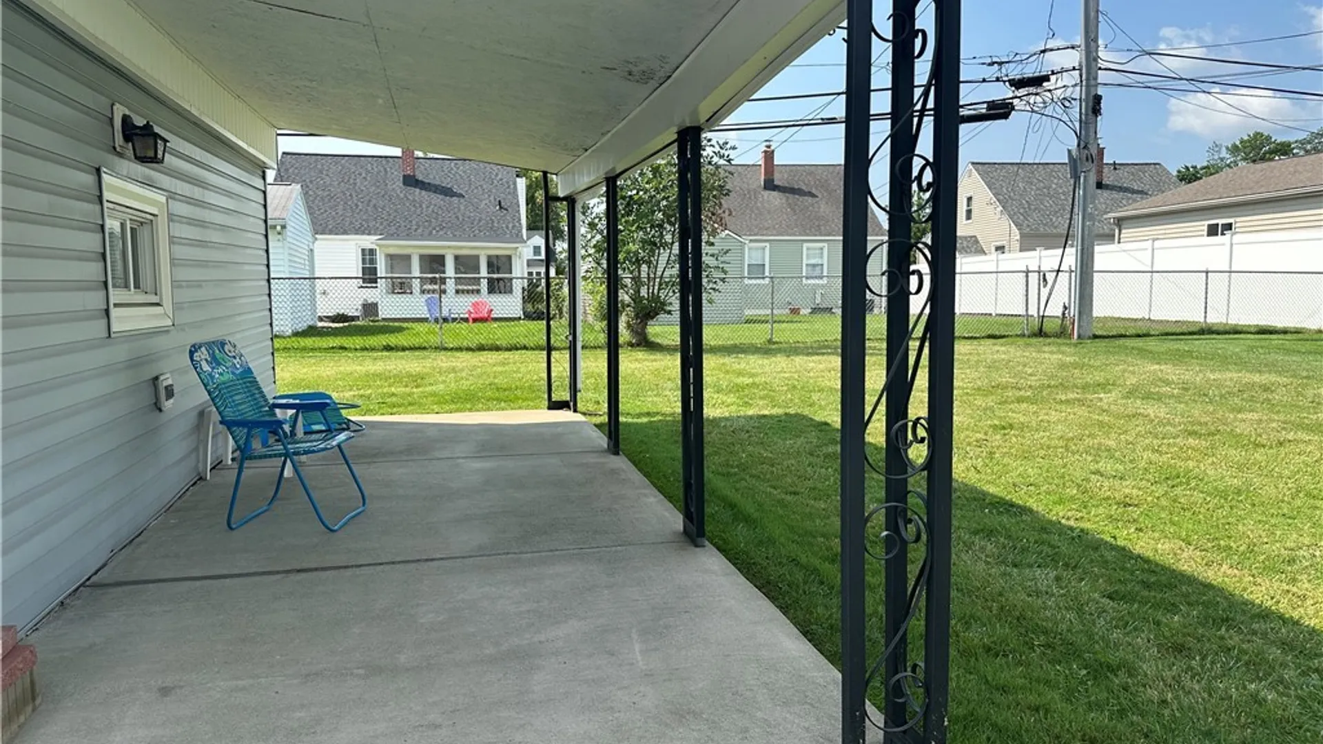 Property at 14 Quaker Ridge Road, Tonawanda, NY 14150 3