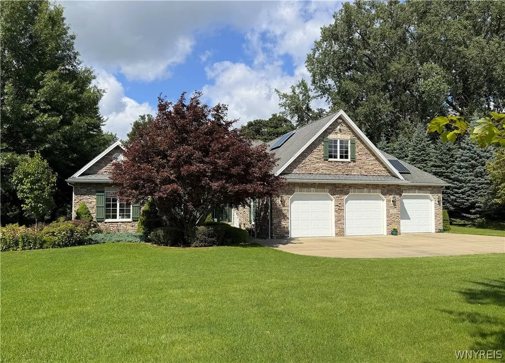 Property at 10580 Tillman Road, Clarence, NY 14031