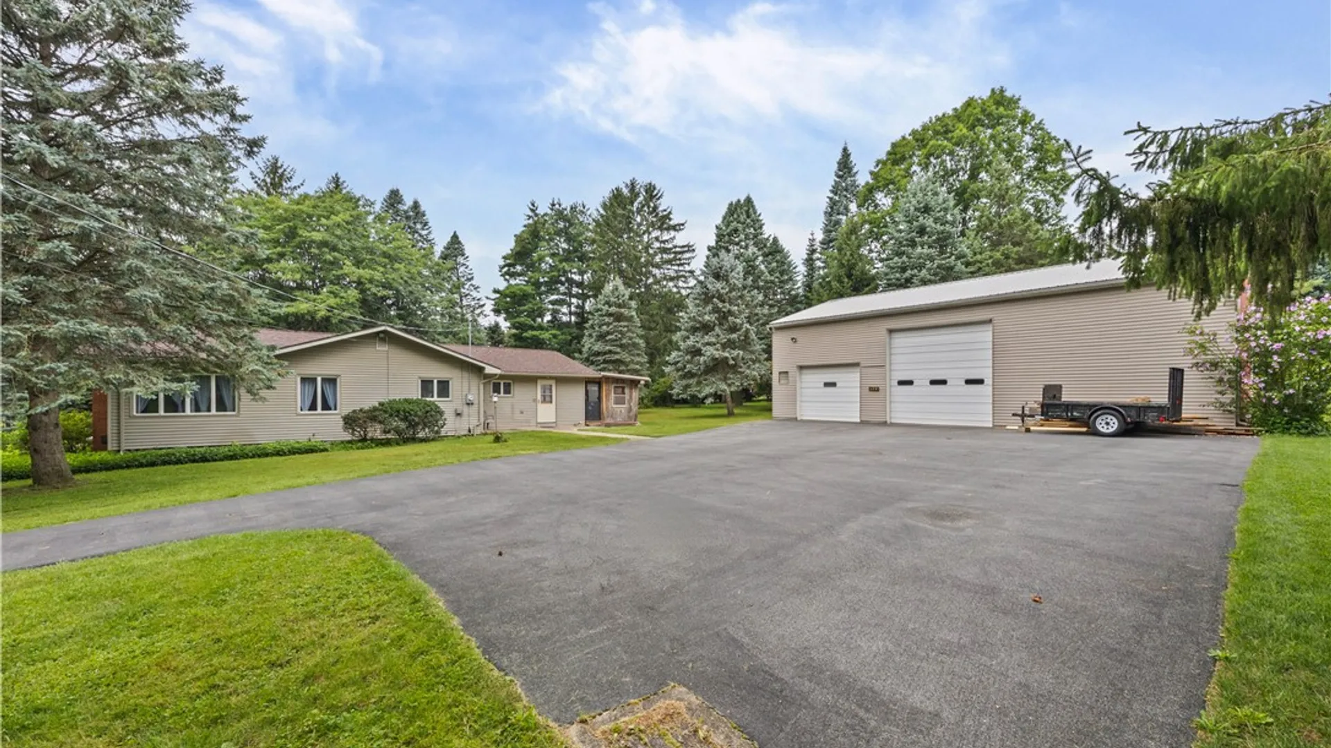 Property at 7112 Valentown Rd, Victor, NY 14564 7