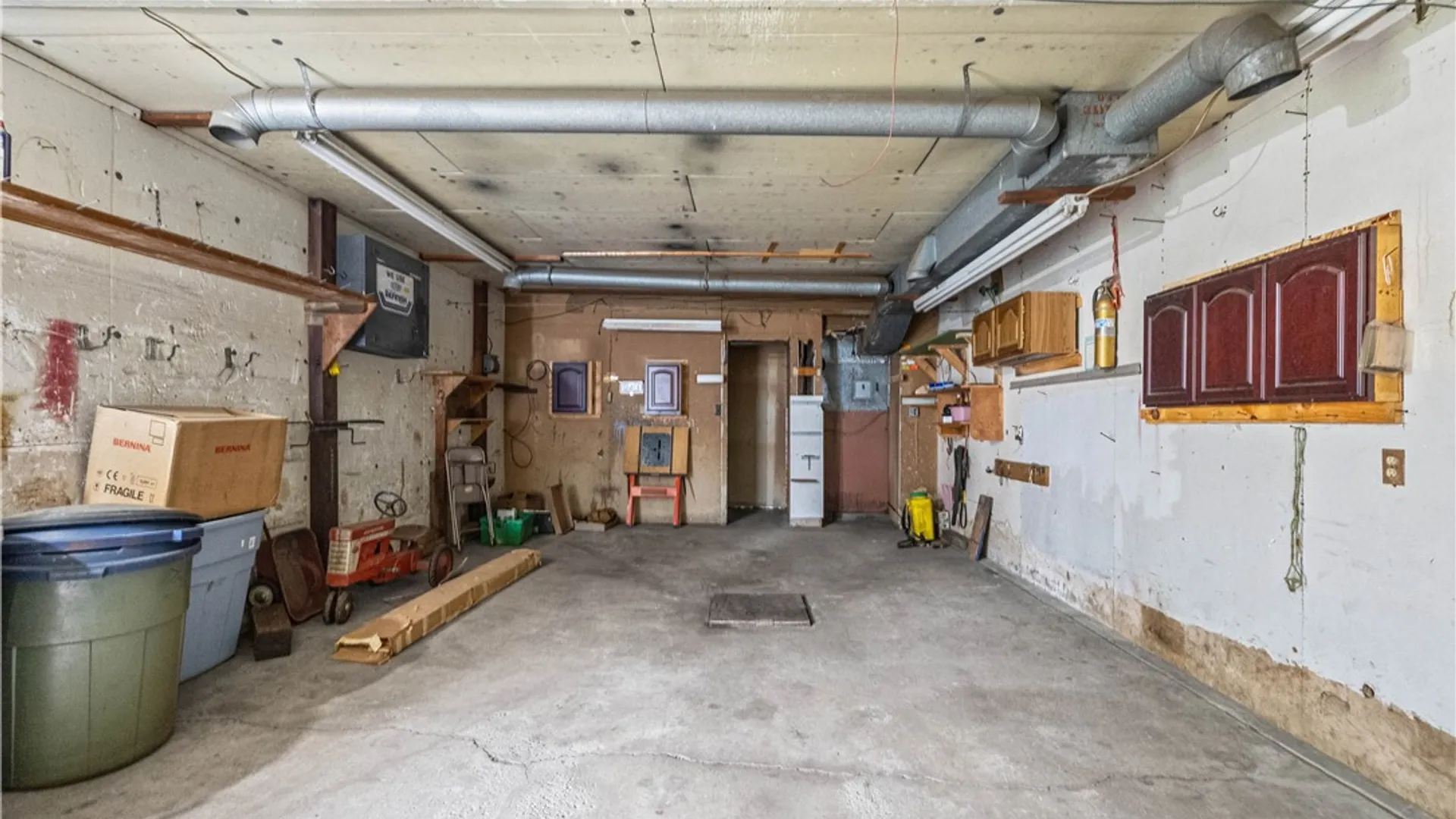 Property at 7112 Valentown Rd, Victor, NY 14564 11