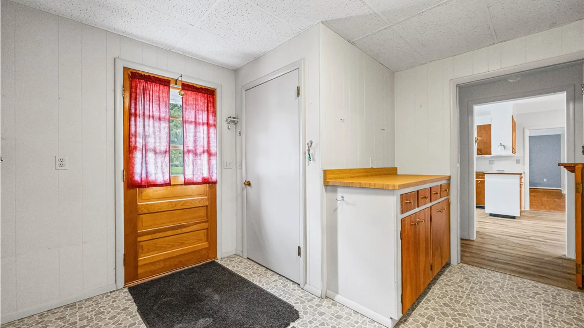 Property at 7112 Valentown Rd, Victor, NY 14564 23