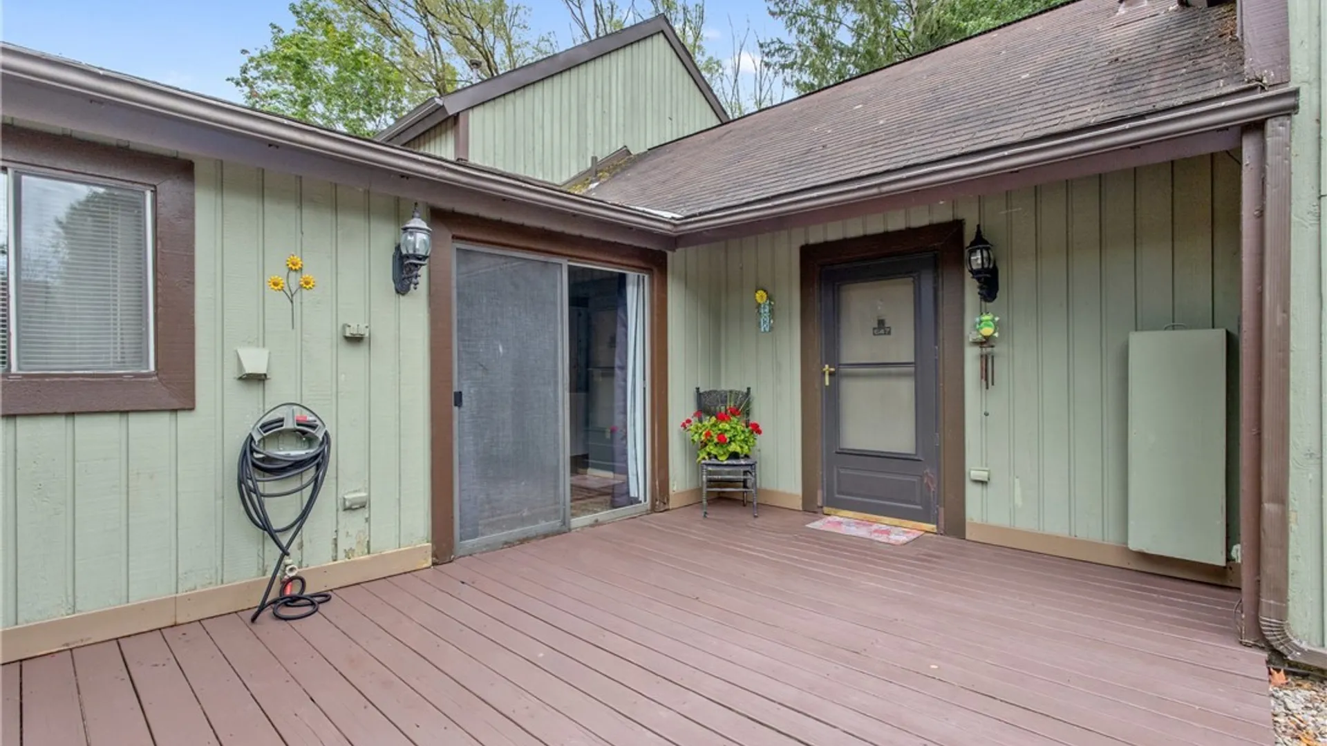 Property at 647 Idlewood Court, Van Buren, NY 13027 3