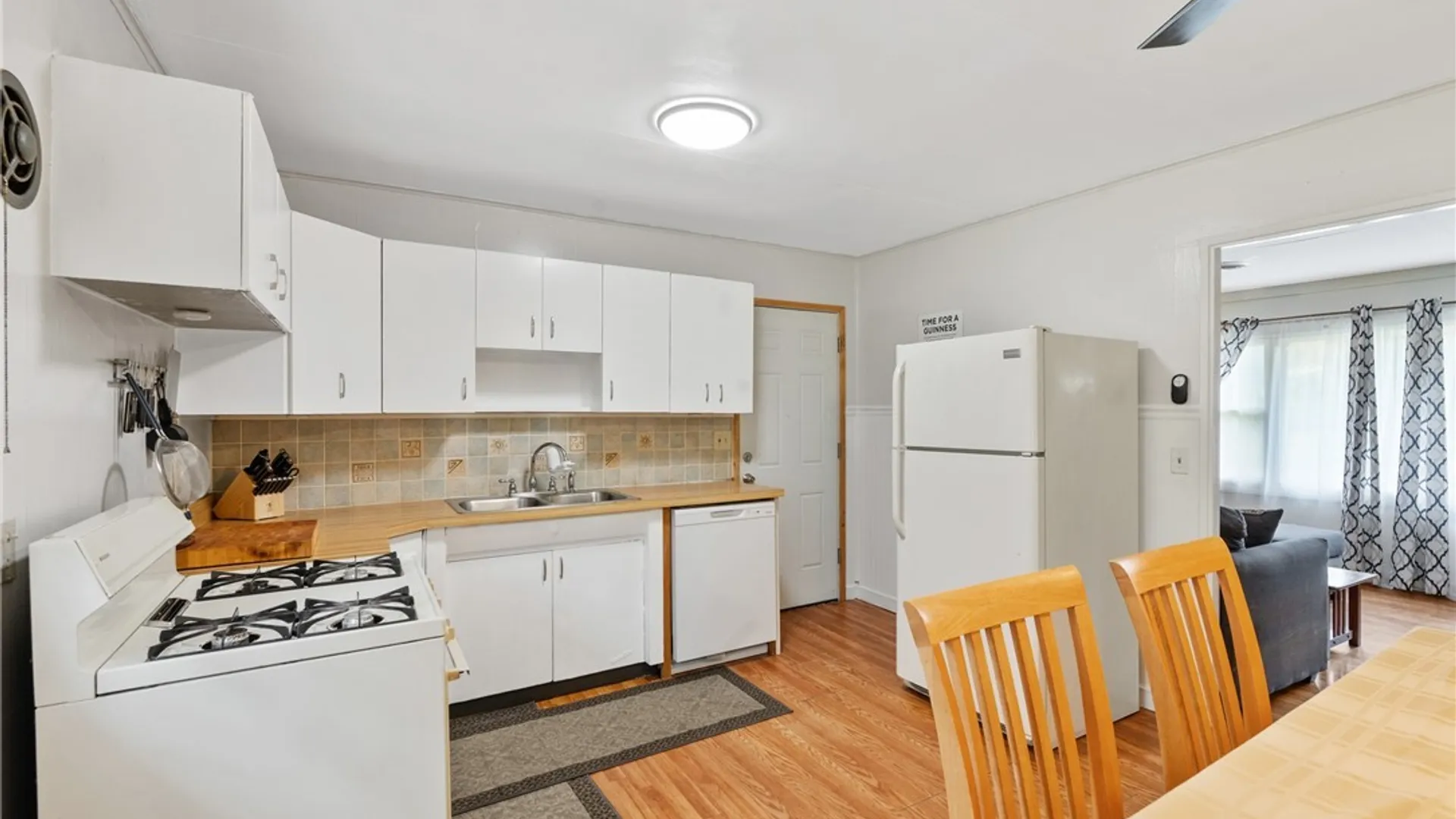 Property at 46 Wexford Road, DeWitt, NY 13214 6