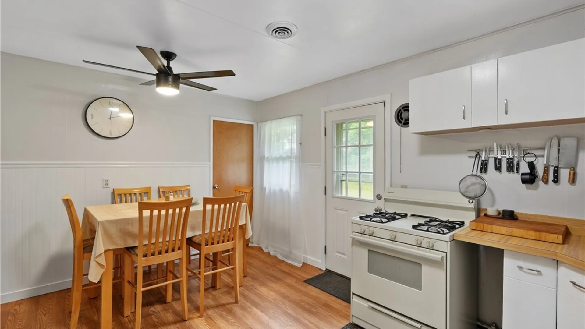 Property at 46 Wexford Road, DeWitt, NY 13214 8