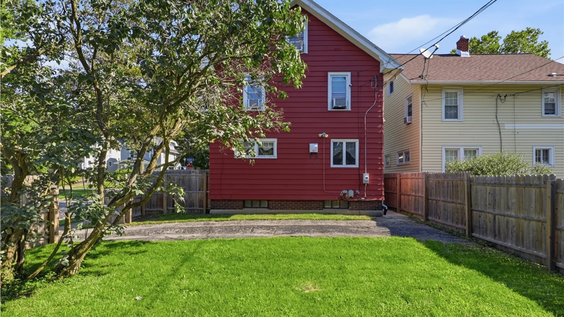 Property at 625 Cedarwood, Rochester, NY 14609 29