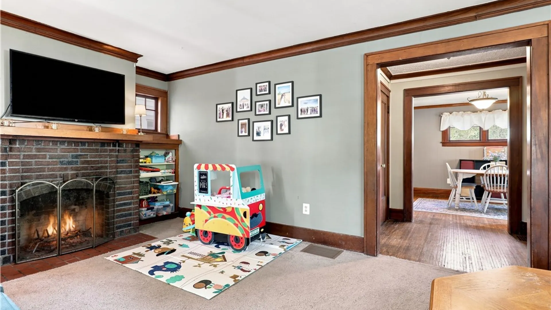 Property at 625 Cedarwood, Rochester, NY 14609 5