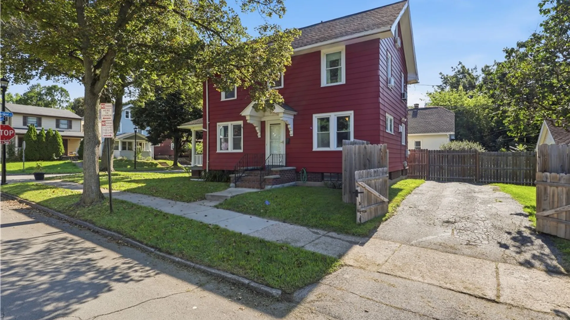 Property at 625 Cedarwood, Rochester, NY 14609 30