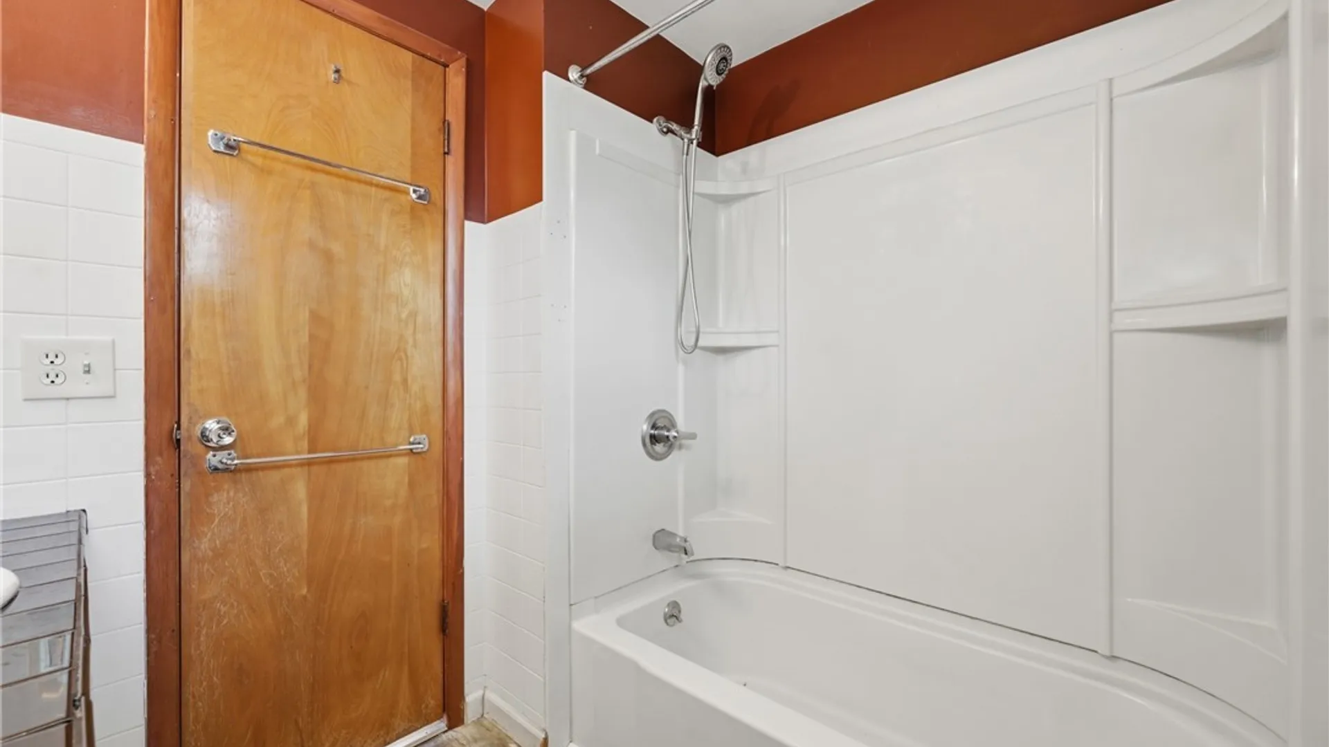 Property at 56 Awood Place, Cheektowaga, NY 14225 34