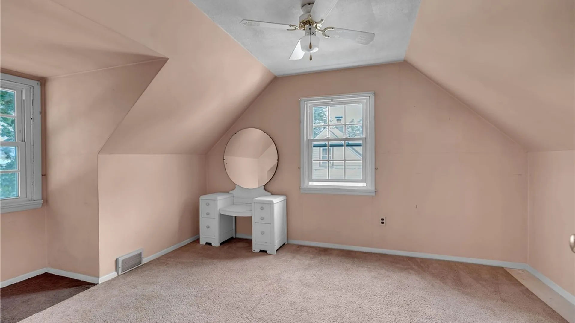 Property at 13 Colby Street, Cheektowaga, NY 14206 16