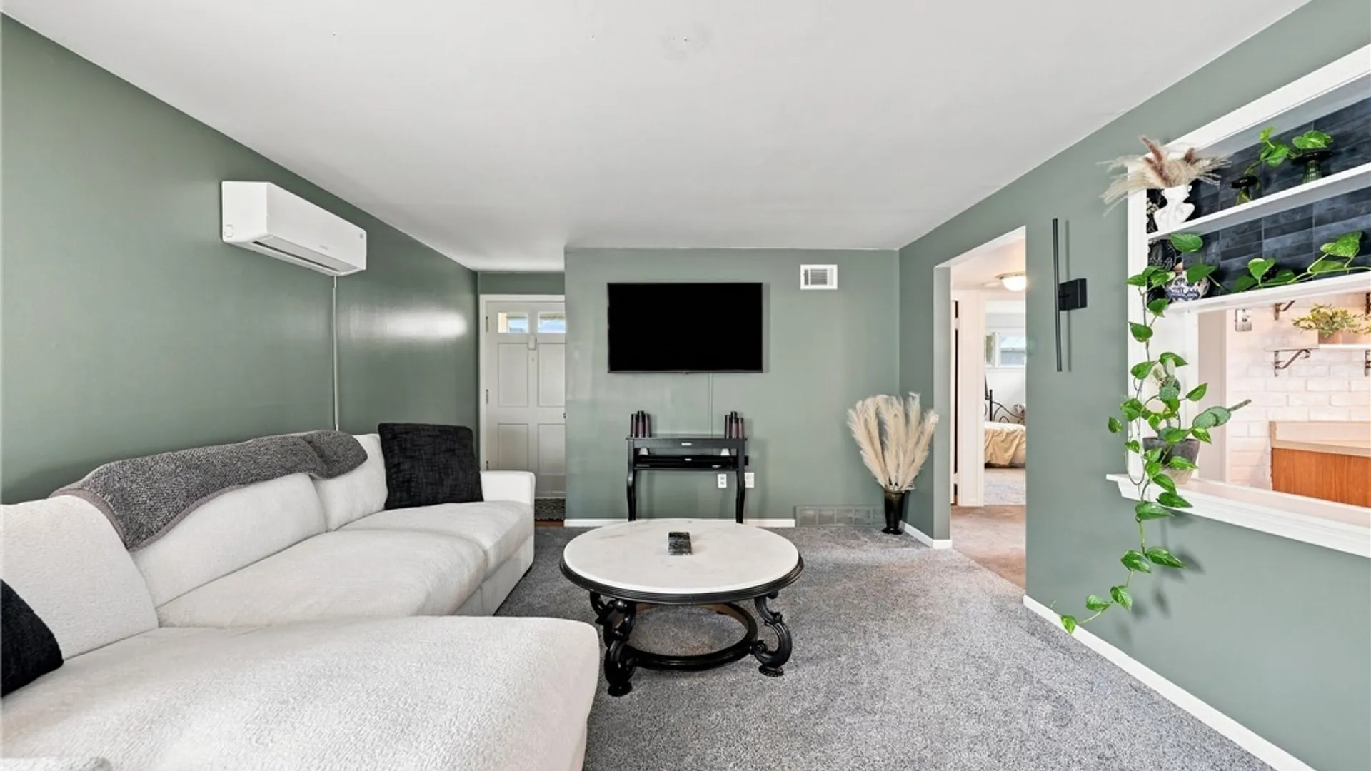 Property at 614 Montrose Avenue, Tonawanda, NY 14223 4