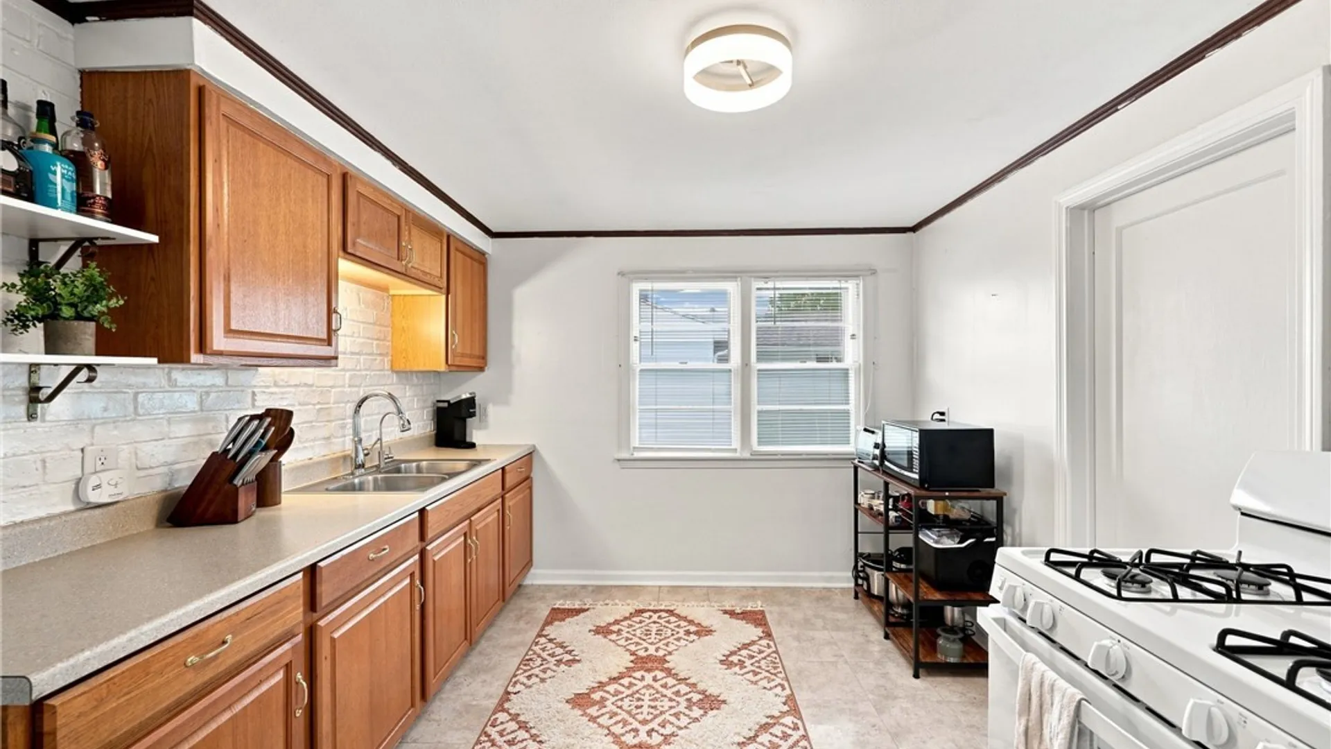 Property at 614 Montrose Avenue, Tonawanda, NY 14223 10