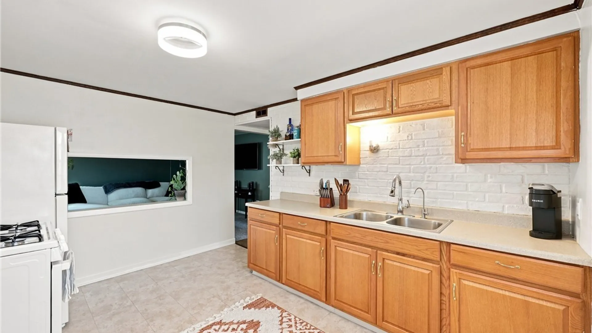Property at 614 Montrose Avenue, Tonawanda, NY 14223 11