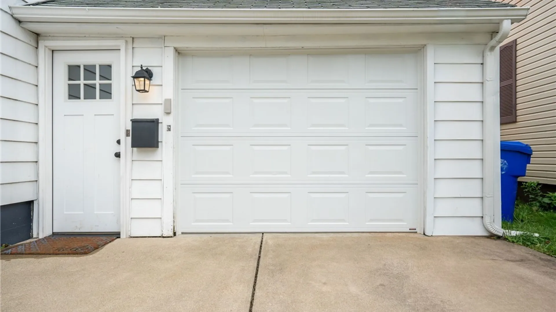 Property at 253 Kirkwood Drive, West Seneca, NY 14224 5
