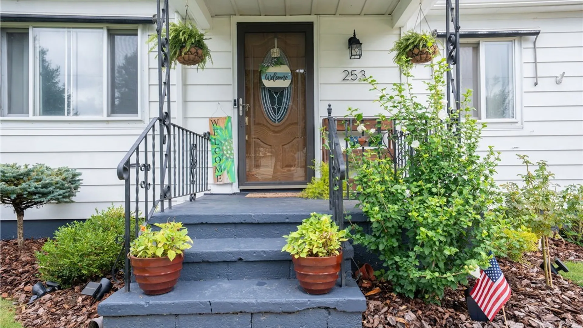 Property at 253 Kirkwood Drive, West Seneca, NY 14224 6