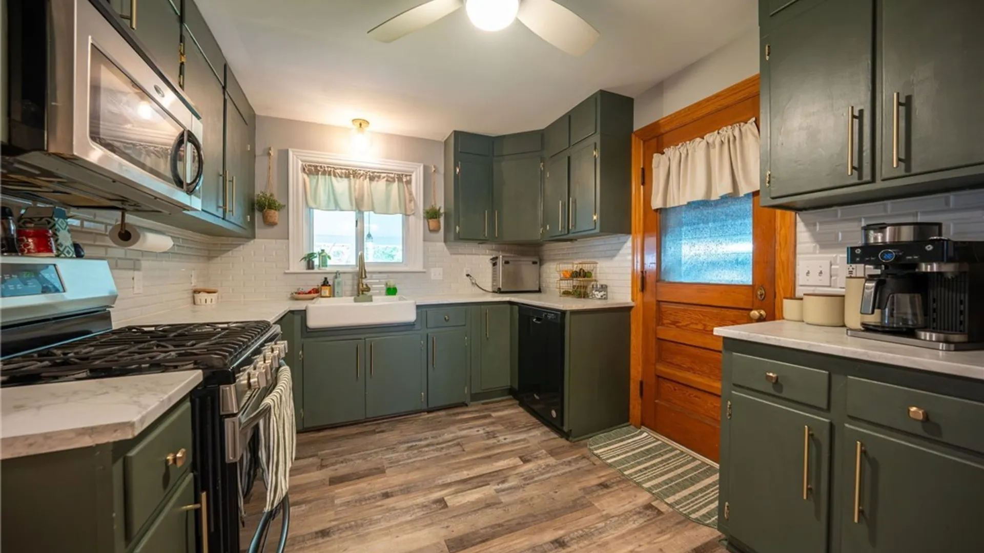 Property at 253 Kirkwood Drive, West Seneca, NY 14224 8