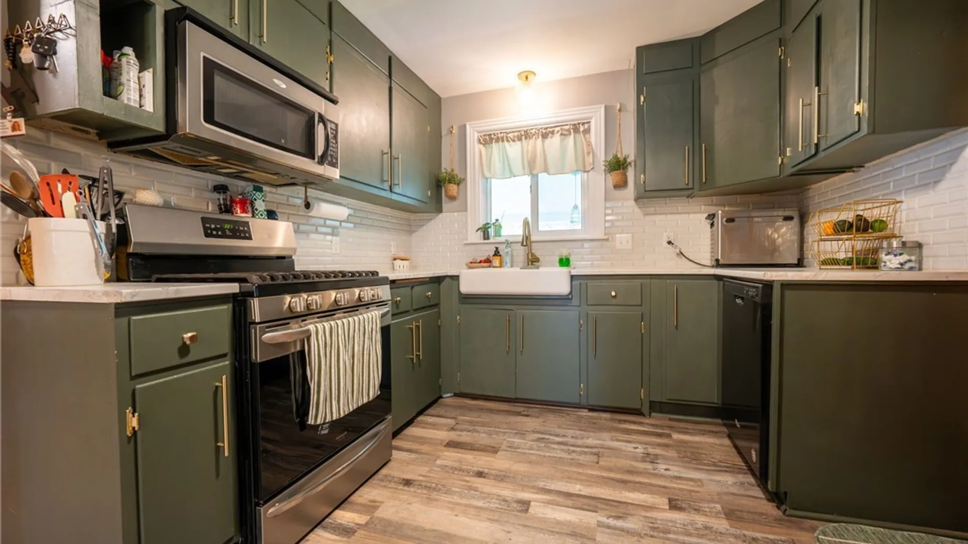 Property at 253 Kirkwood Drive, West Seneca, NY 14224 9
