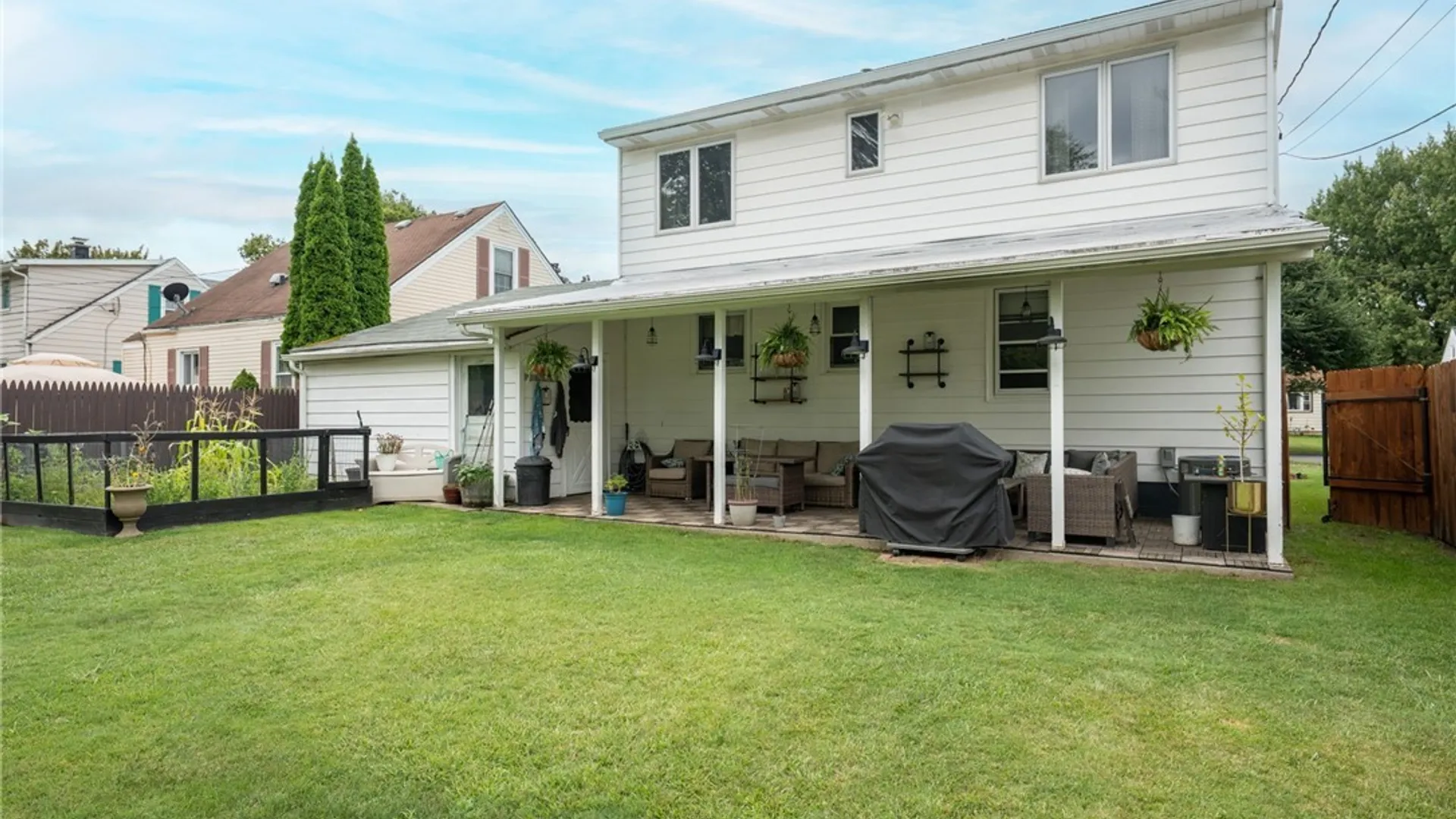 Property at 253 Kirkwood Drive, West Seneca, NY 14224 39