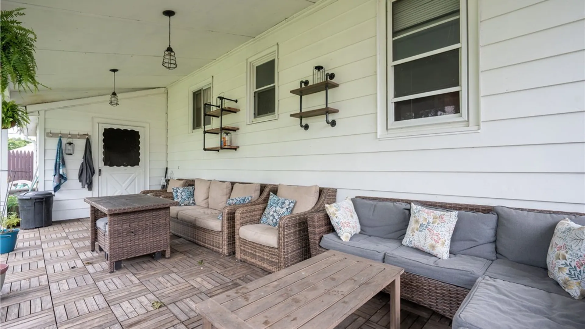 Property at 253 Kirkwood Drive, West Seneca, NY 14224 40