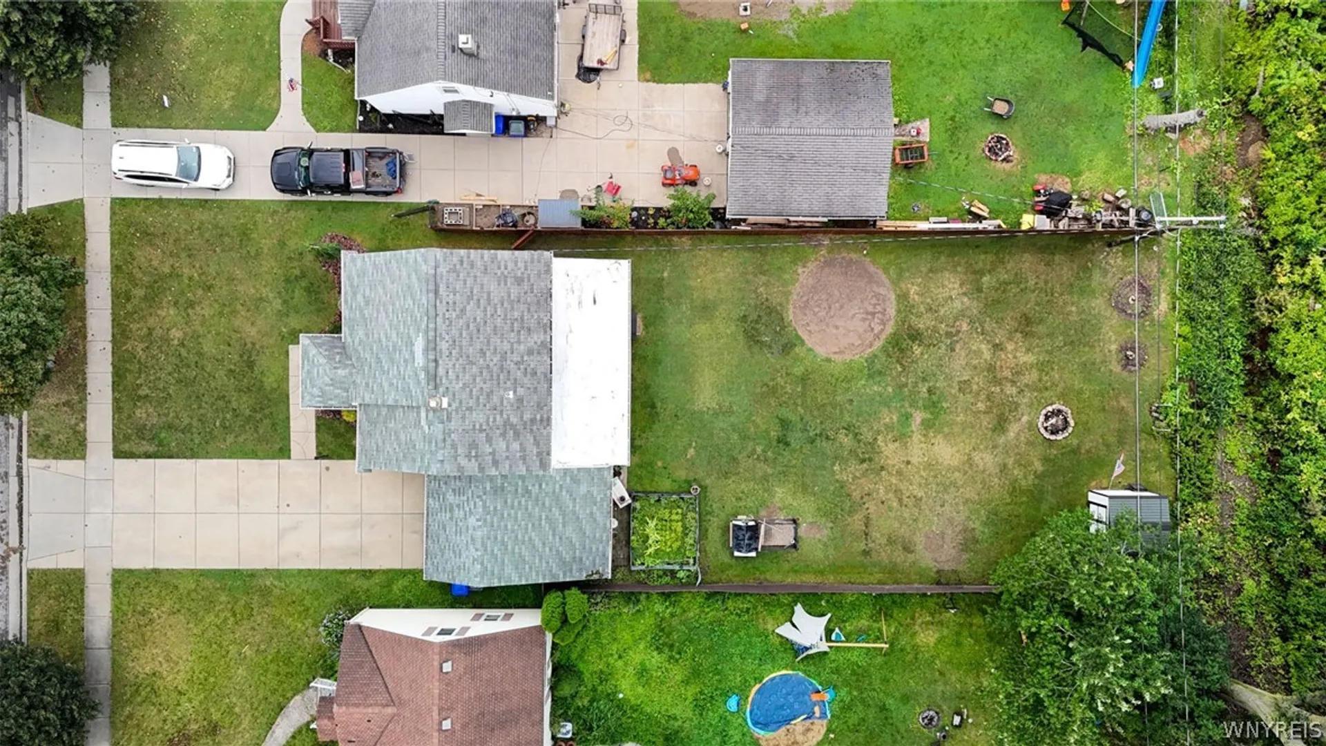 Property at 253 Kirkwood Drive, West Seneca, NY 14224 46