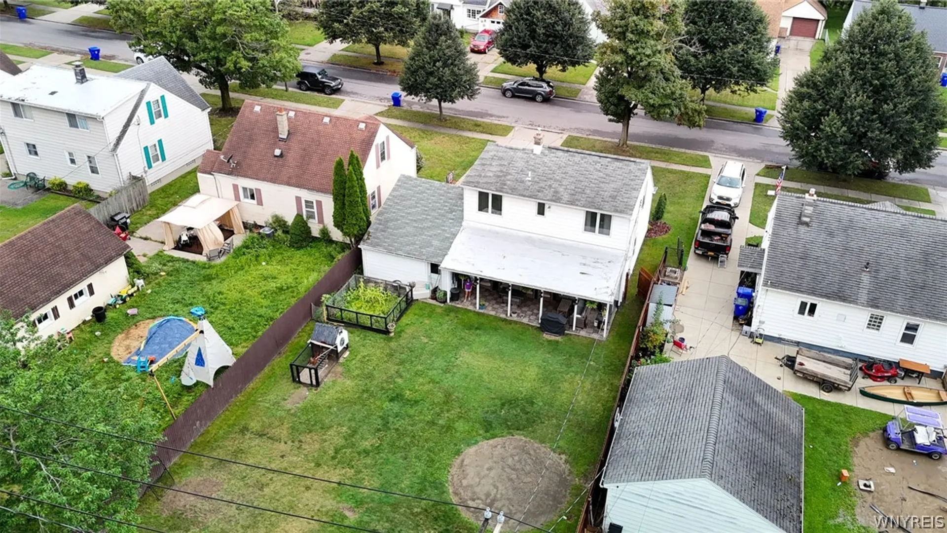 Property at 253 Kirkwood Drive, West Seneca, NY 14224 48