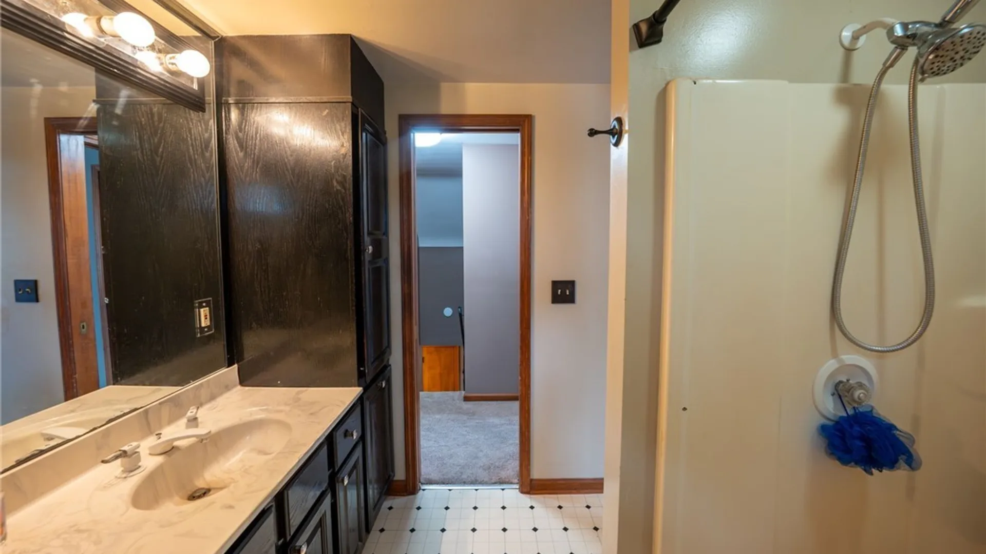 Property at 253 Kirkwood Drive, West Seneca, NY 14224 20