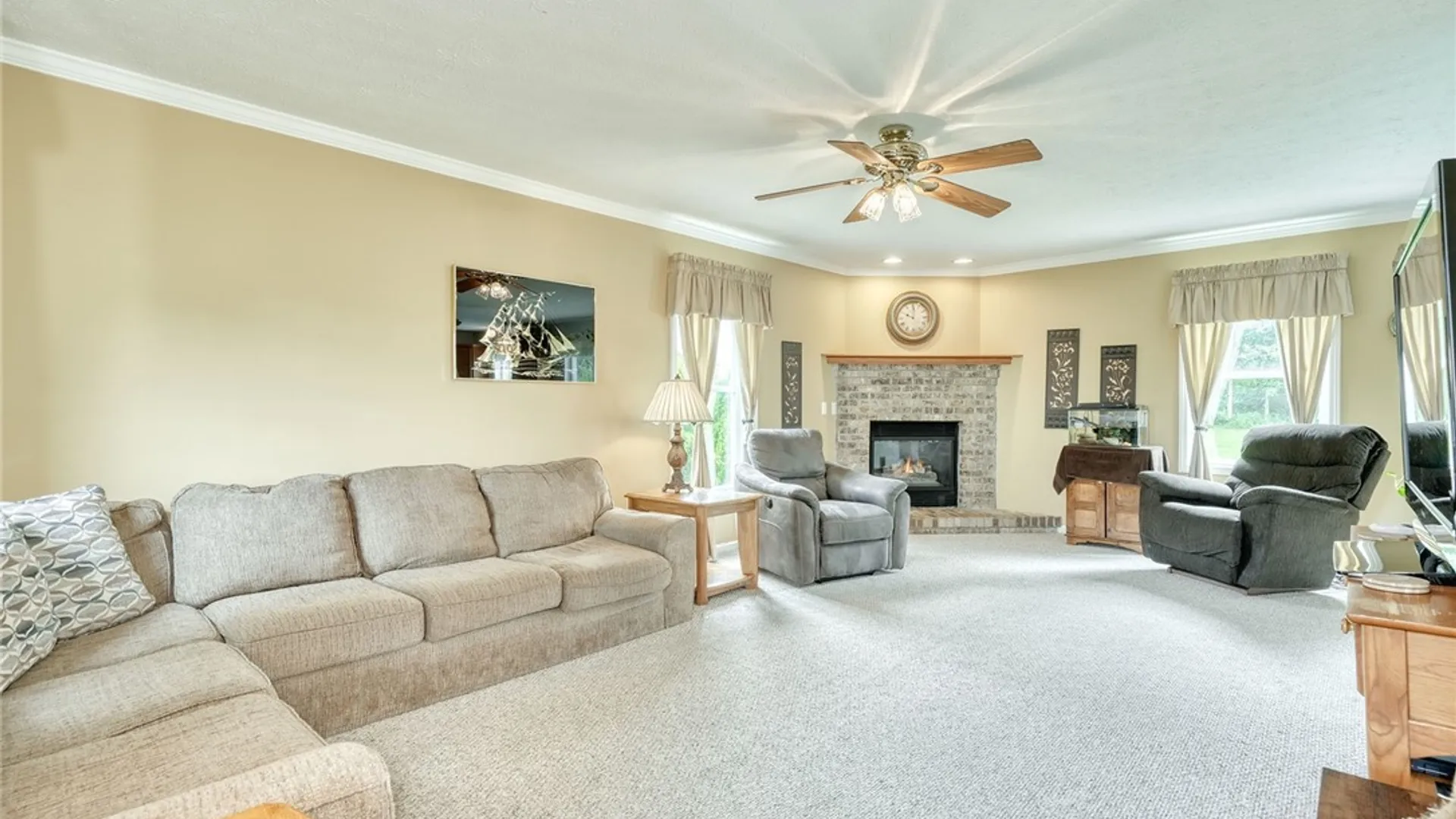 Property at 704 Lake View Knolls, Ontario, NY 14519 9