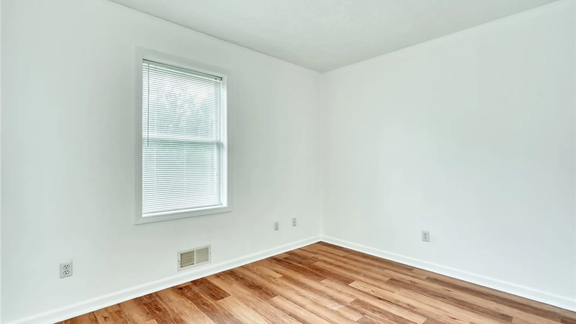 Property at 704 Lake View Knolls, Ontario, NY 14519 37