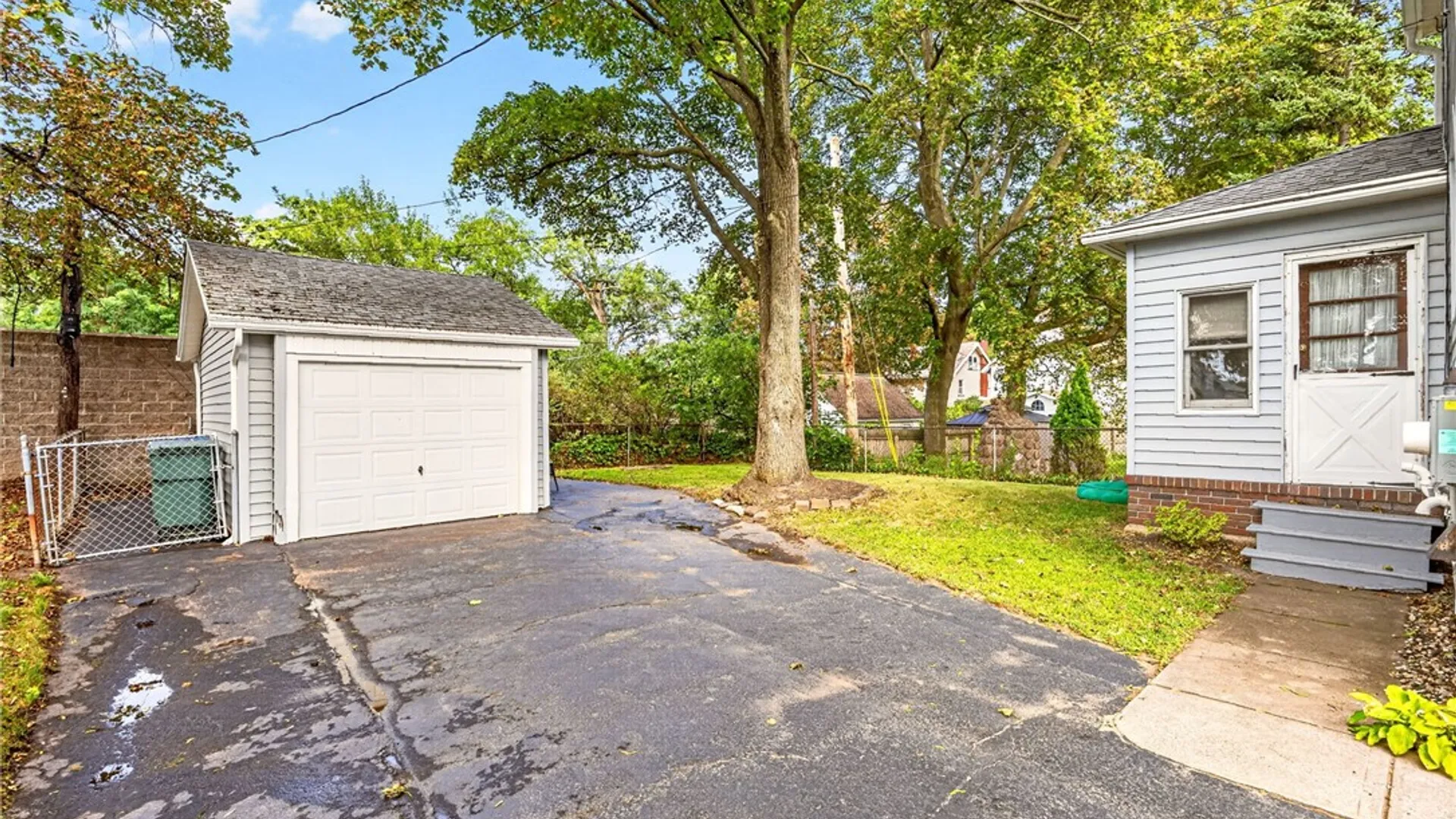 Property at 95 Rutledge Drive, Rochester, NY 14621 23