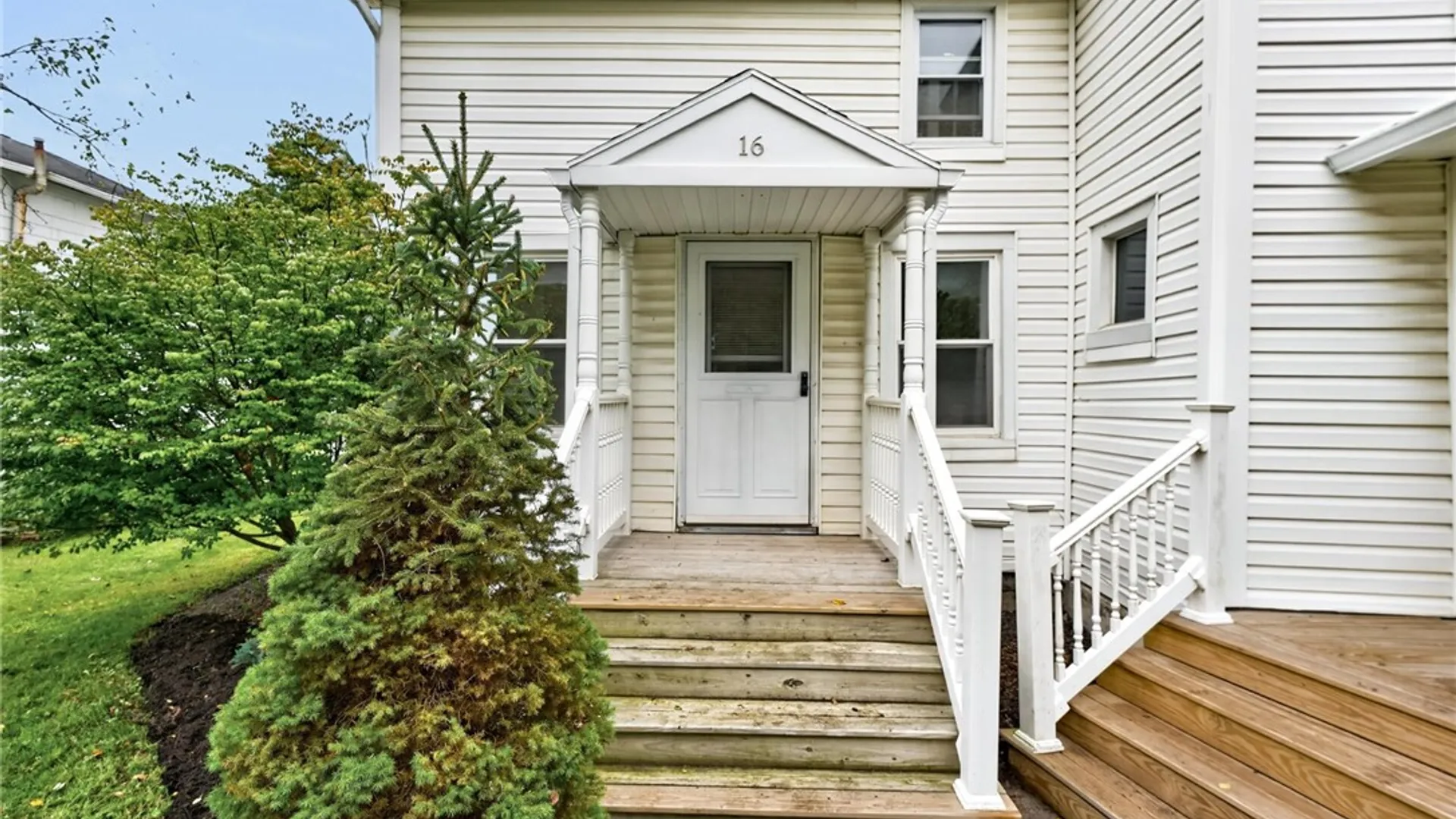 Property at 16-18 Kendall Street, Manchester, NY 14432 3