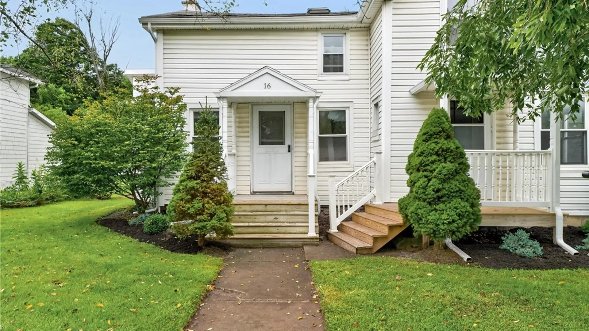 Property at 16-18 Kendall Street, Manchester, NY 14432 4