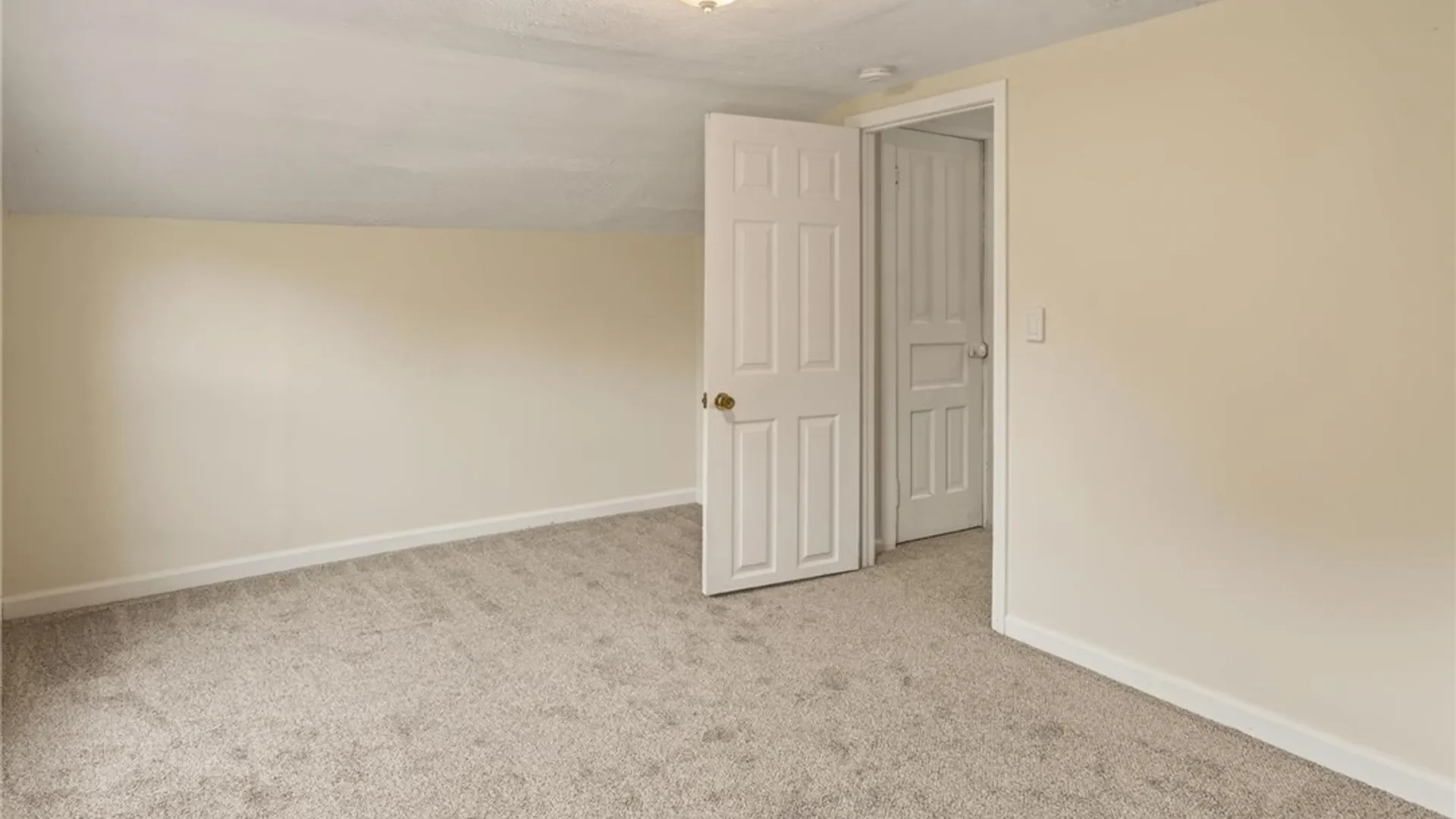 Property at 16-18 Kendall Street, Manchester, NY 14432 19
