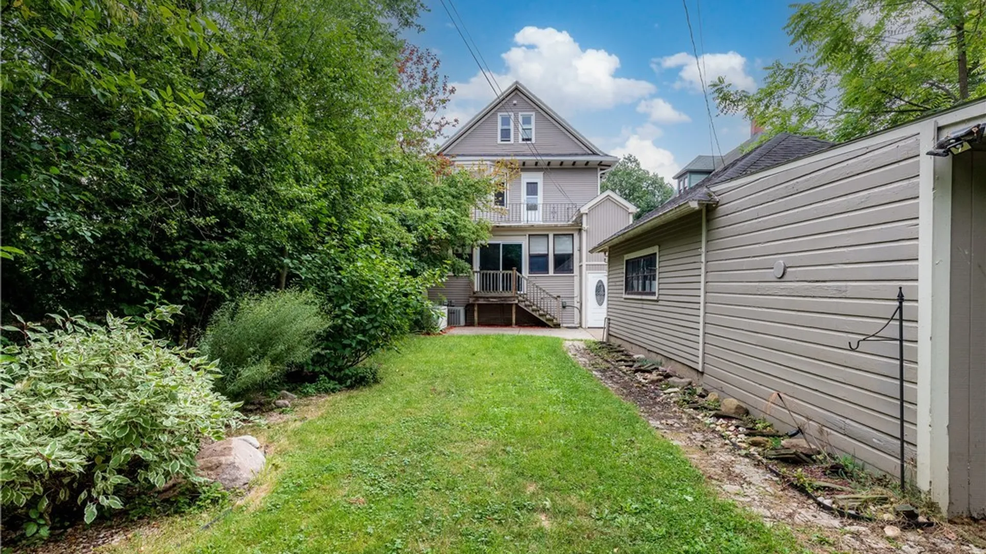 Property at 472 Woodward Avenue, Buffalo, NY 14214 47