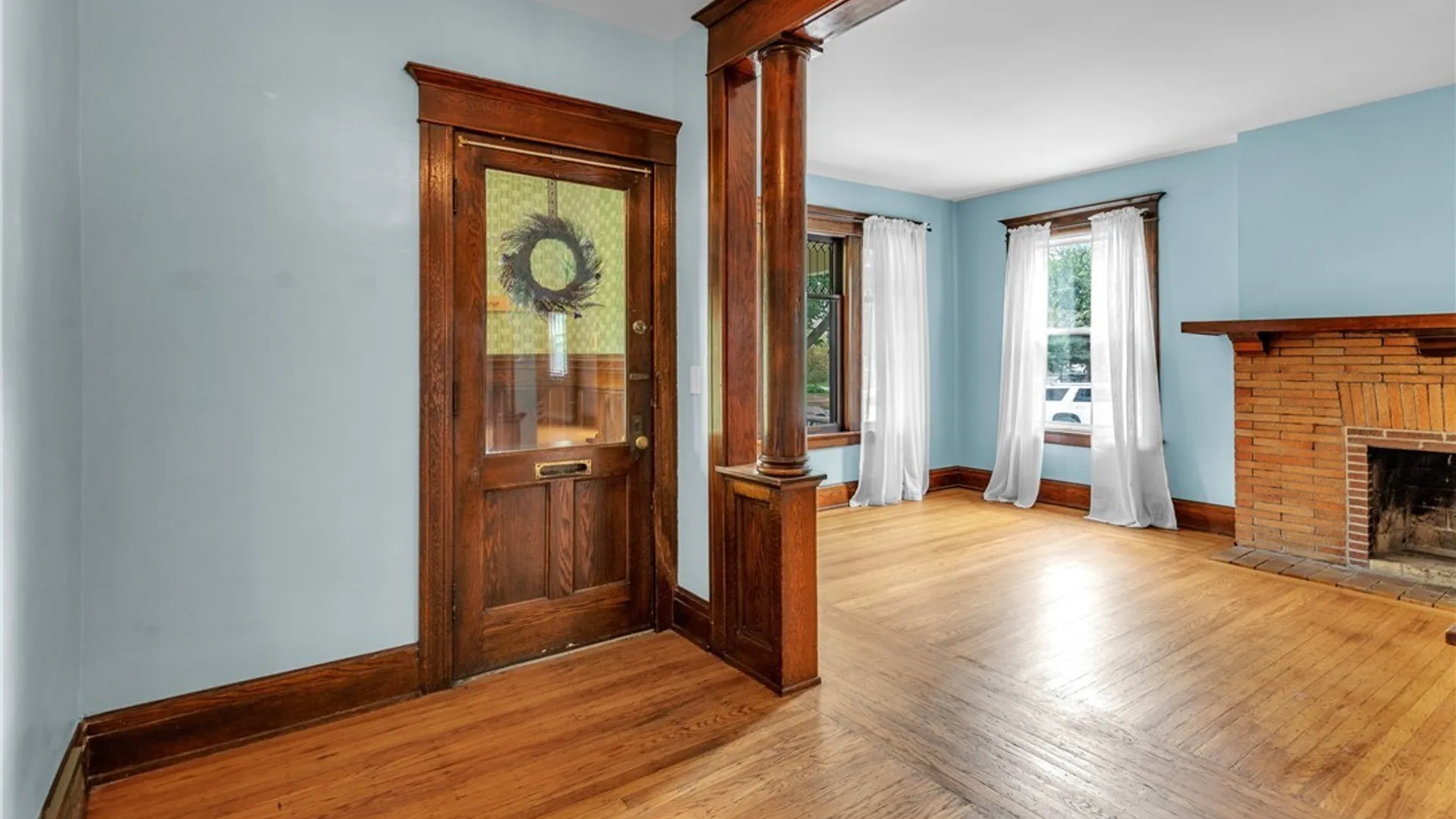 Property at 472 Woodward Avenue, Buffalo, NY 14214 8