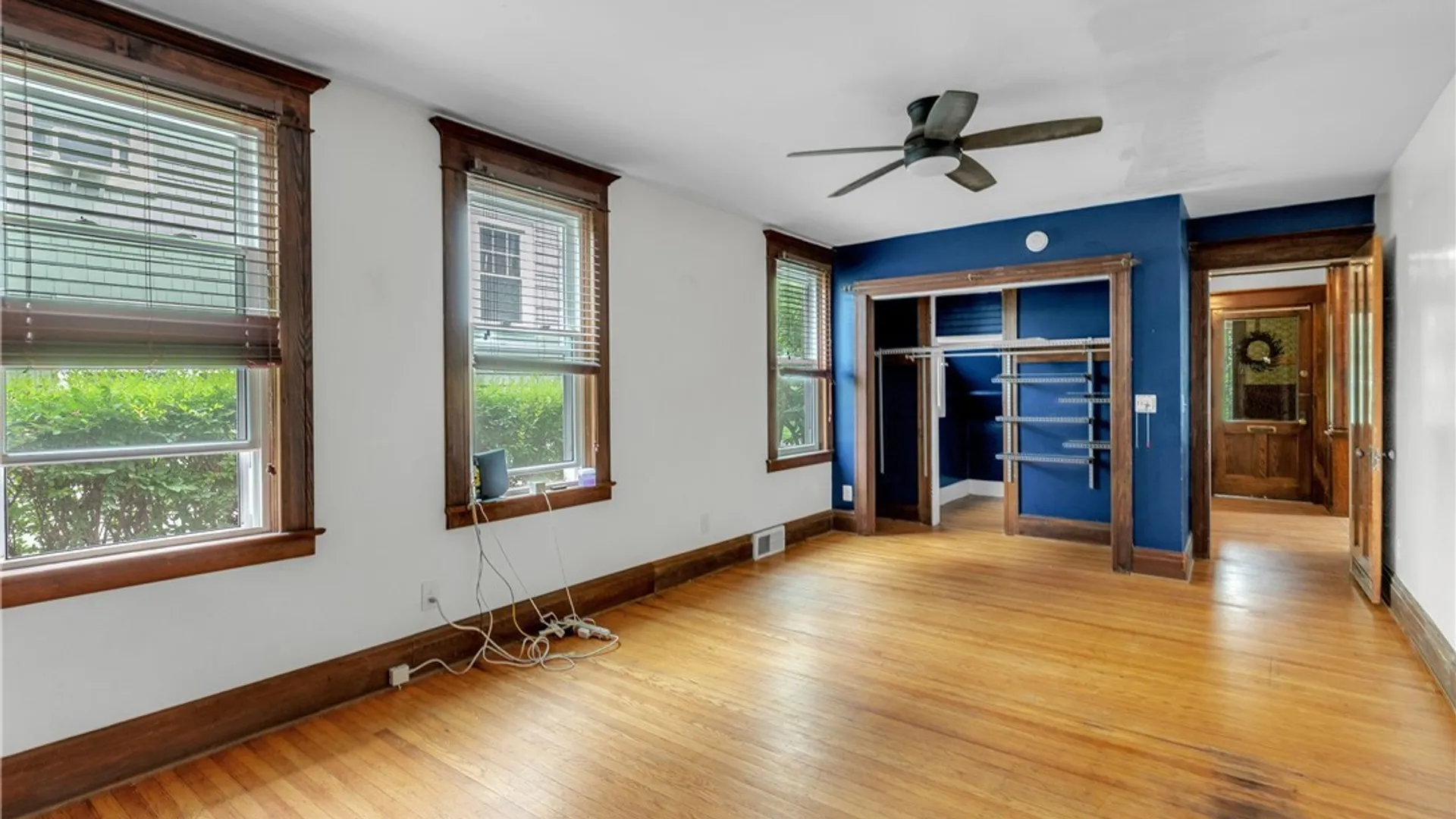 Property at 472 Woodward Avenue, Buffalo, NY 14214 16