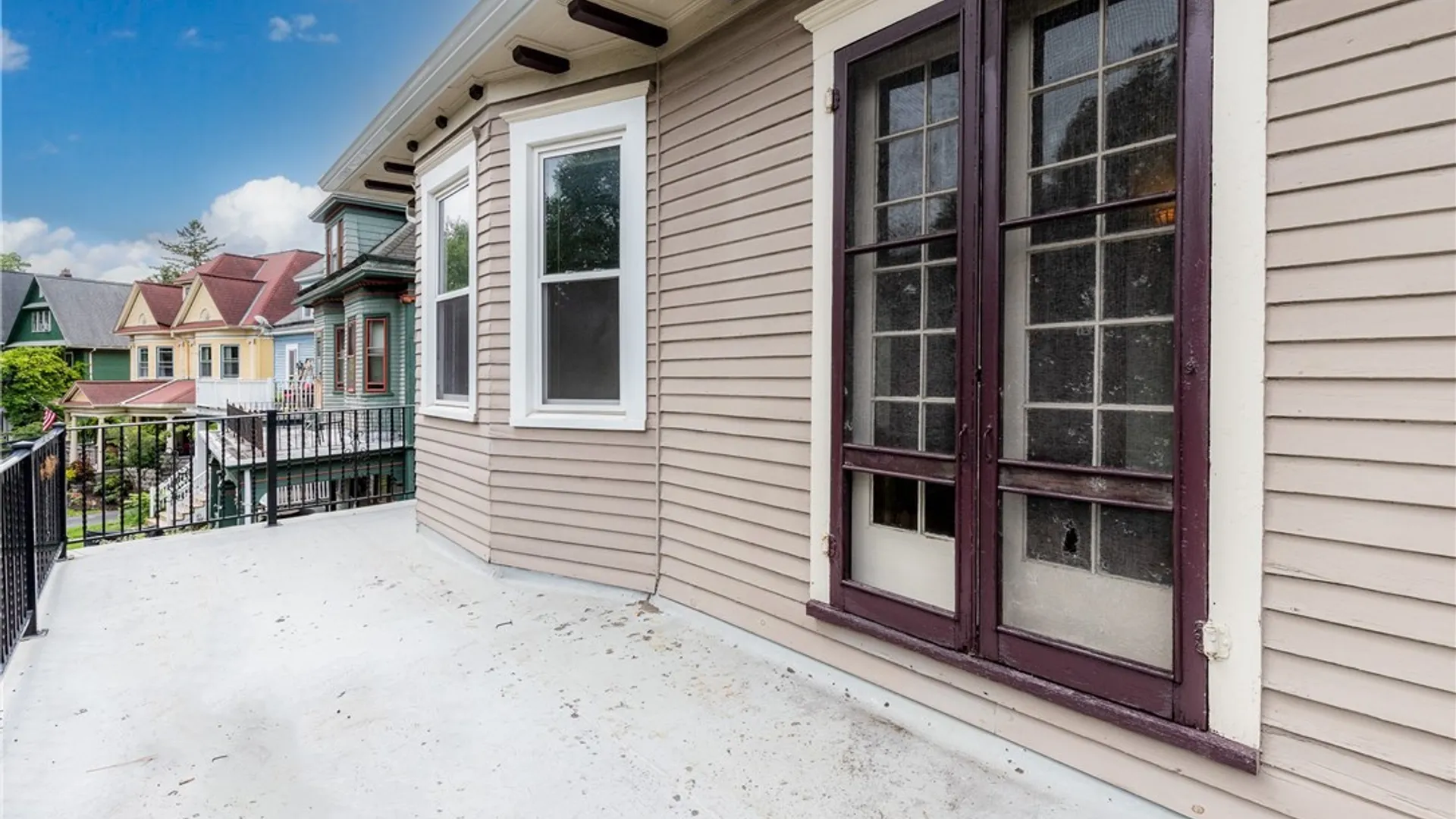 Property at 472 Woodward Avenue, Buffalo, NY 14214 27