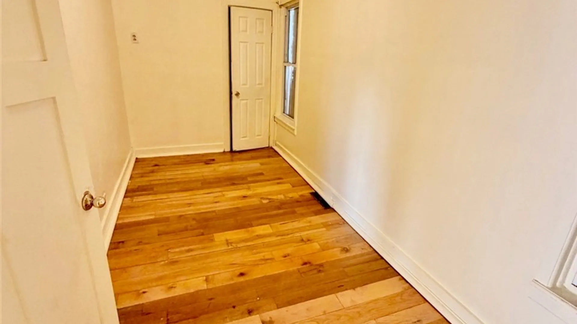 Property at 117 Seward Street, Syracuse, NY 13203 6