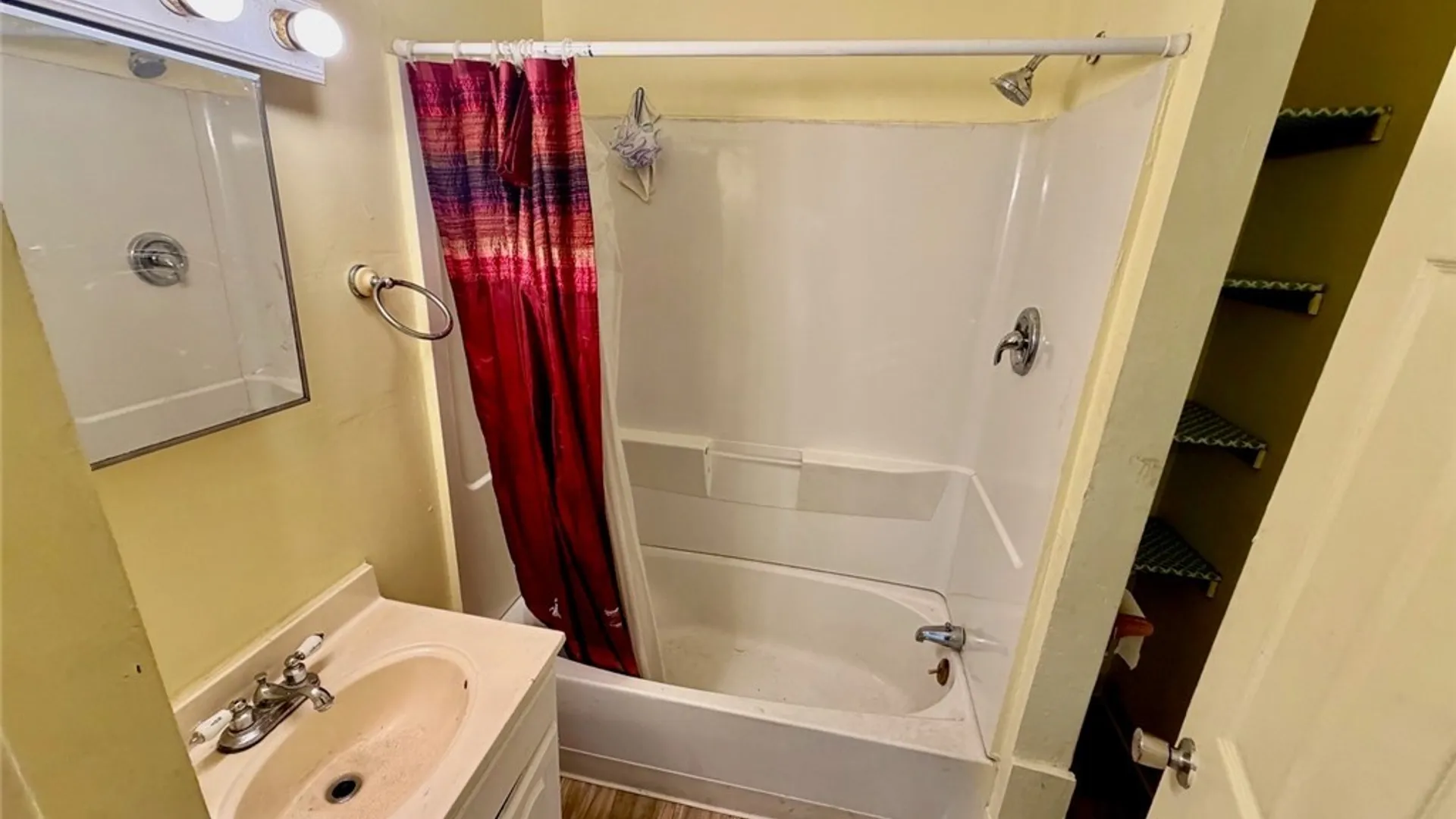 Property at 117 Seward Street, Syracuse, NY 13203 10